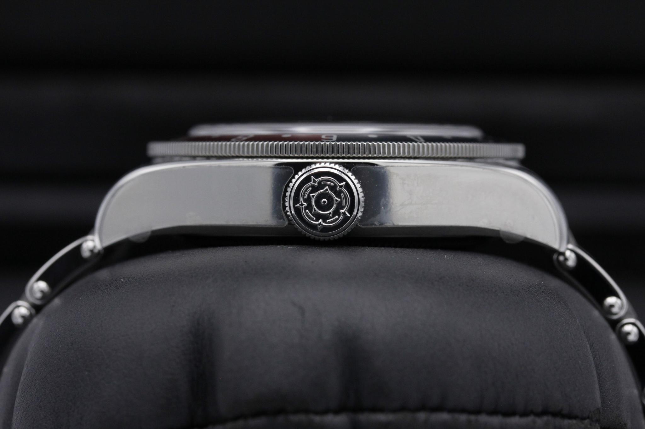 Watch Image 3