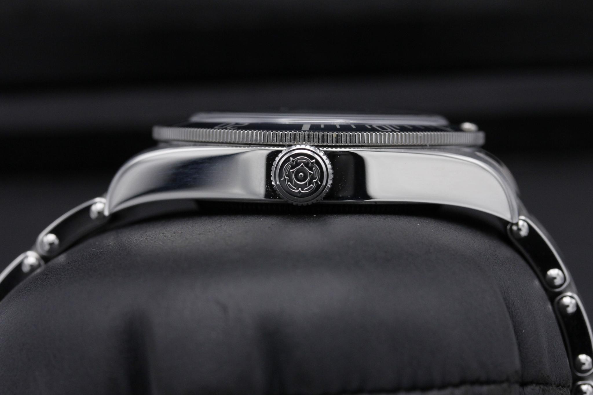 Watch Image 3