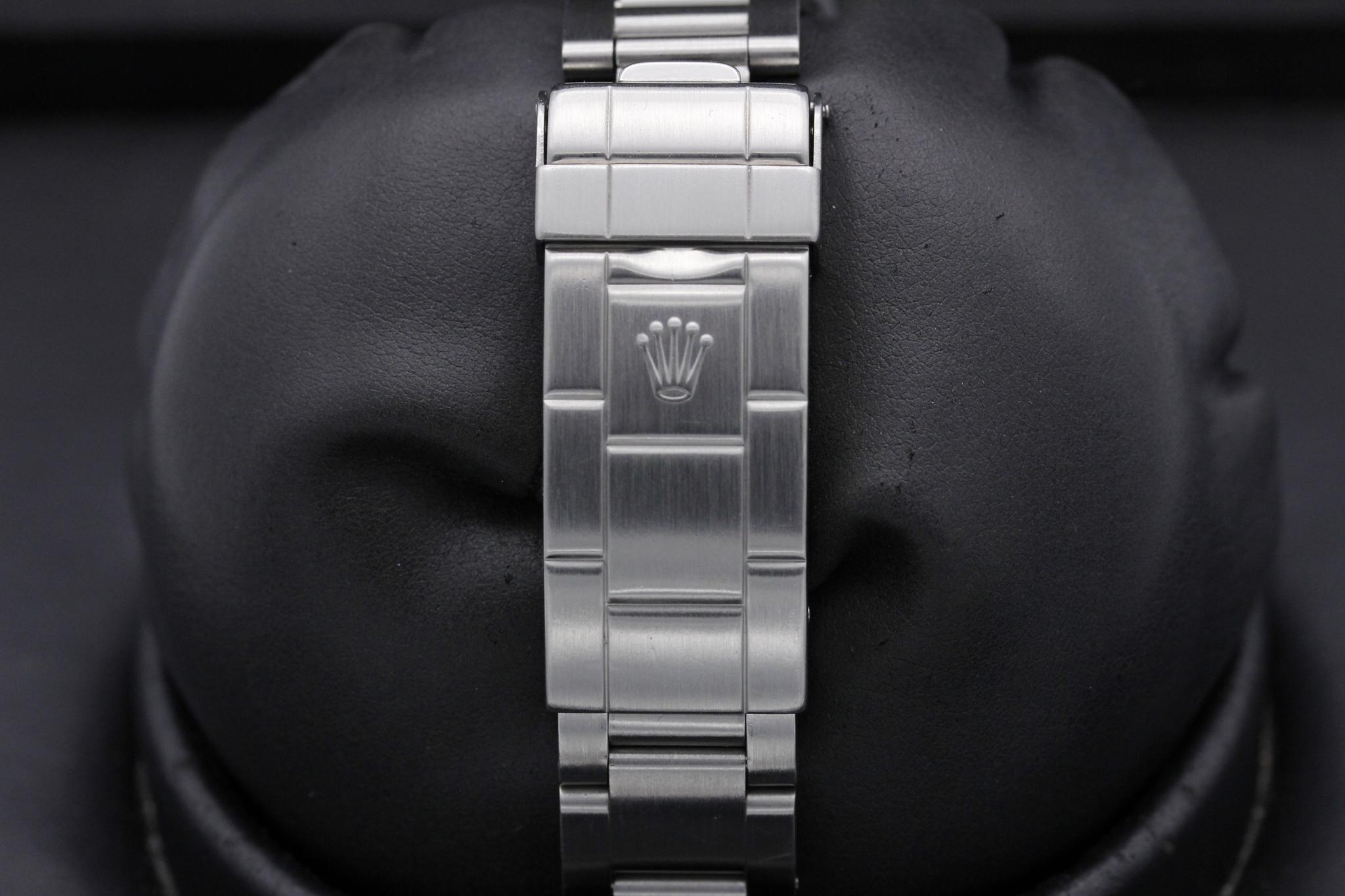 Watch Image 10