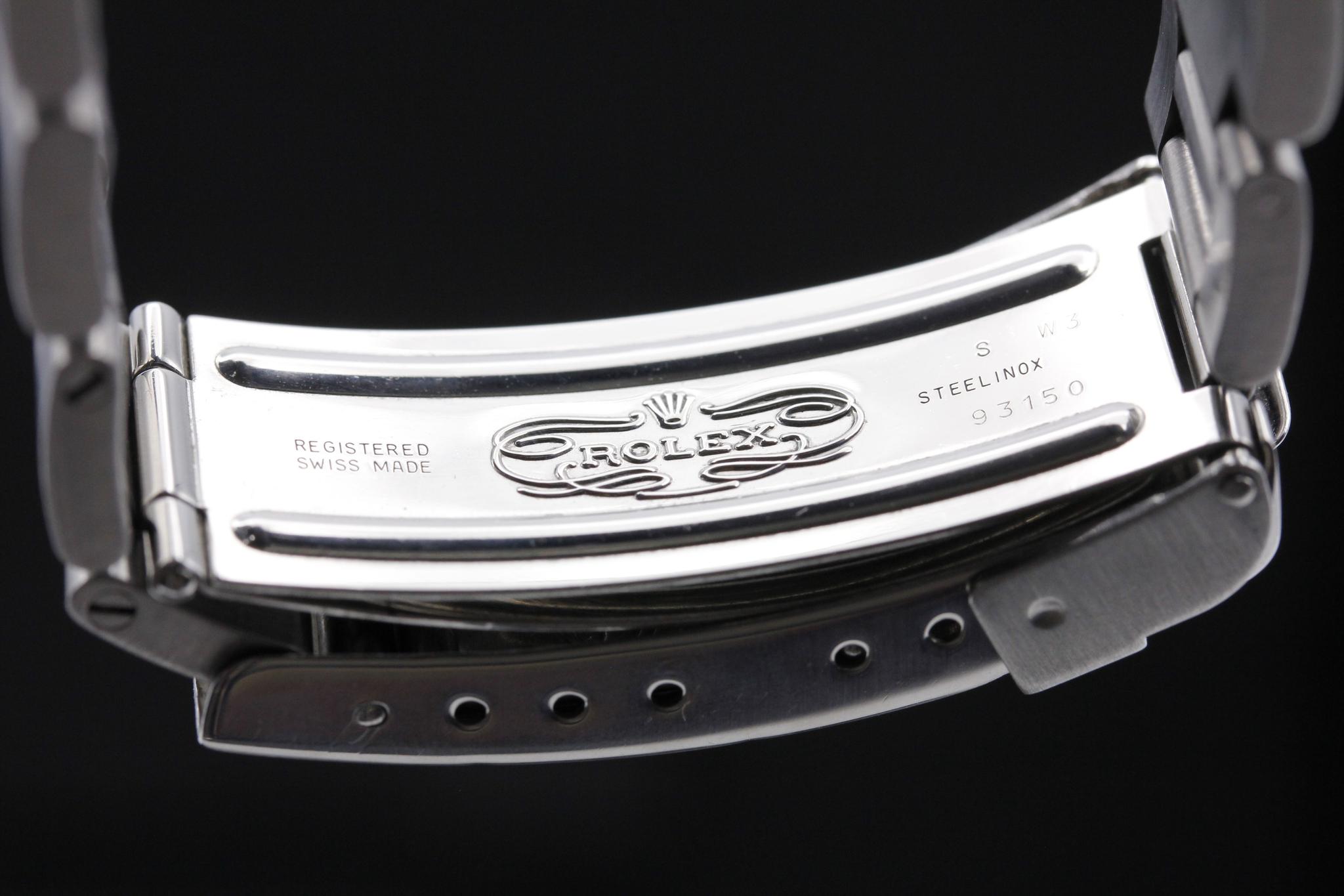 Watch Image 11