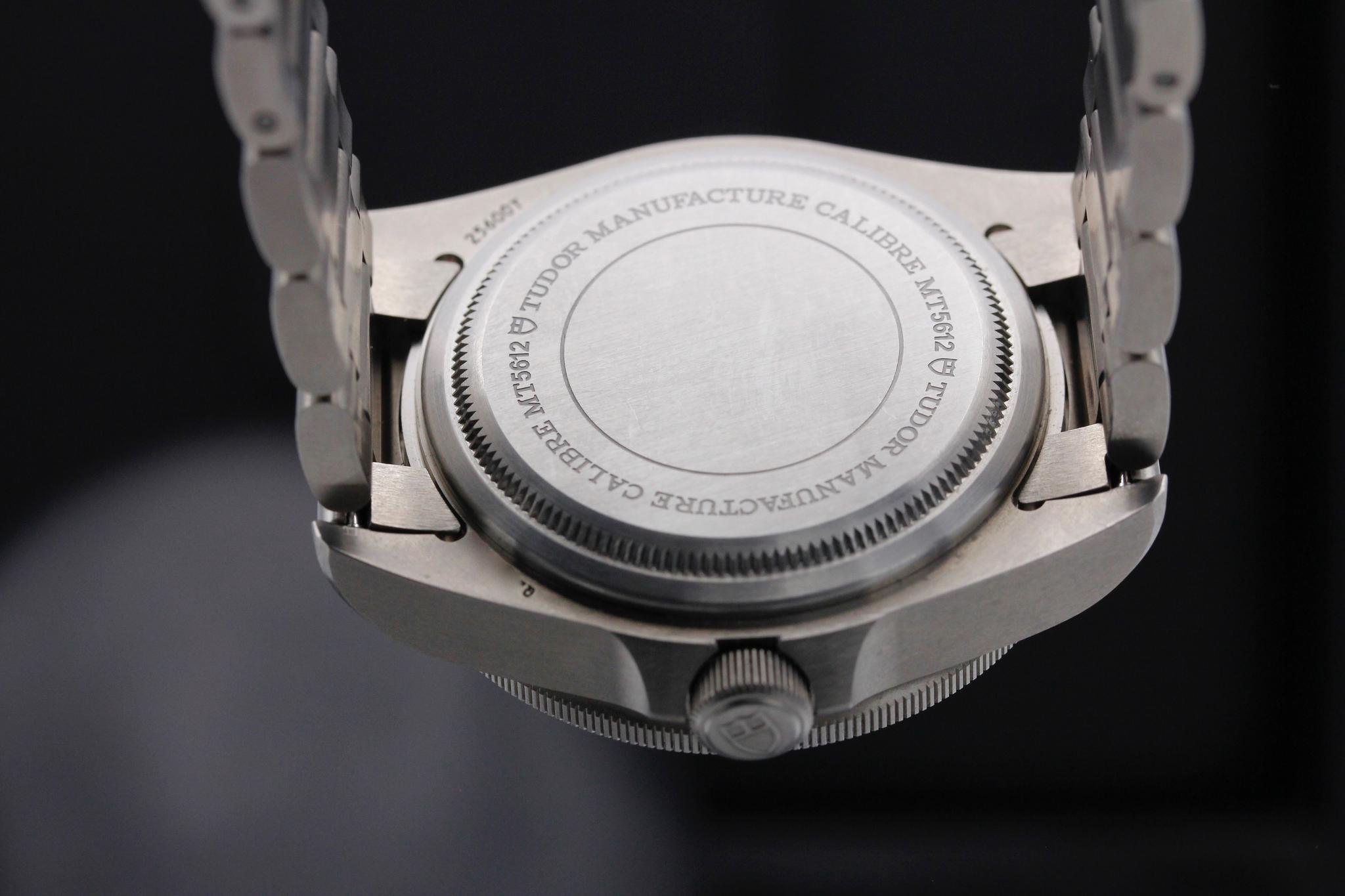 Watch Image 7