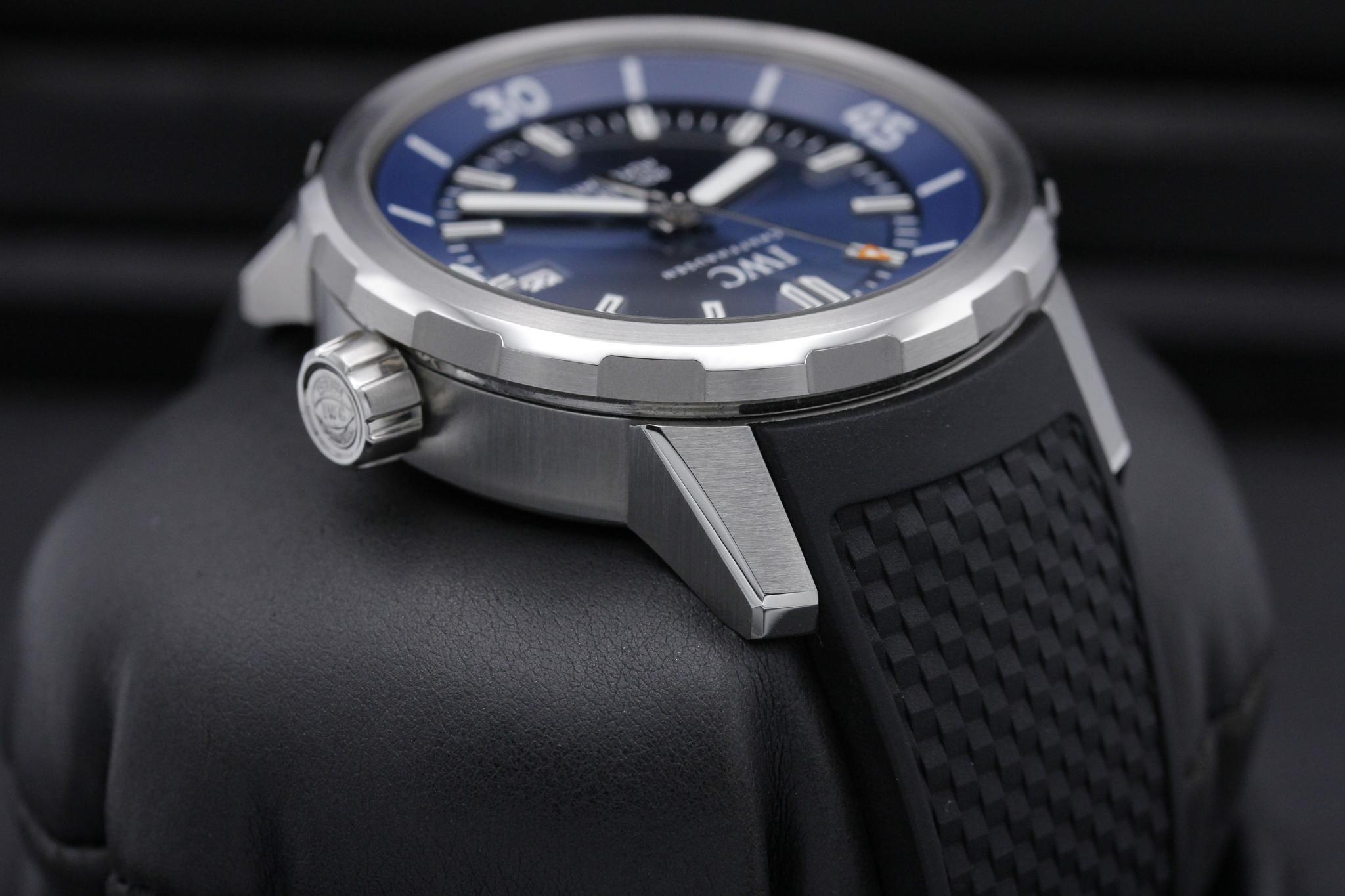 Watch Image 4