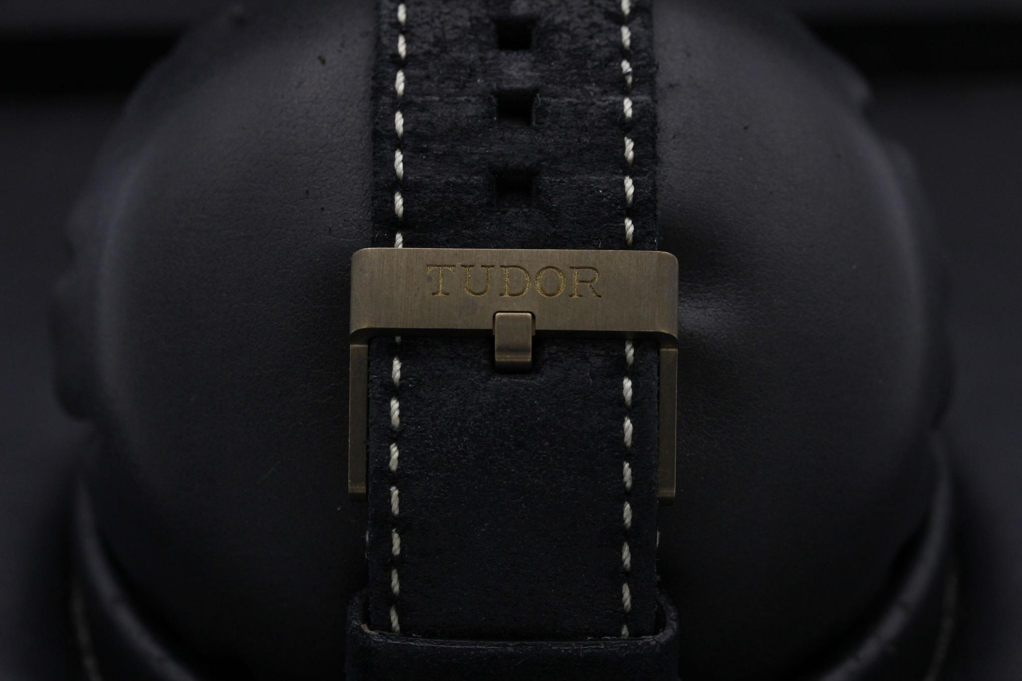 Watch Image 8