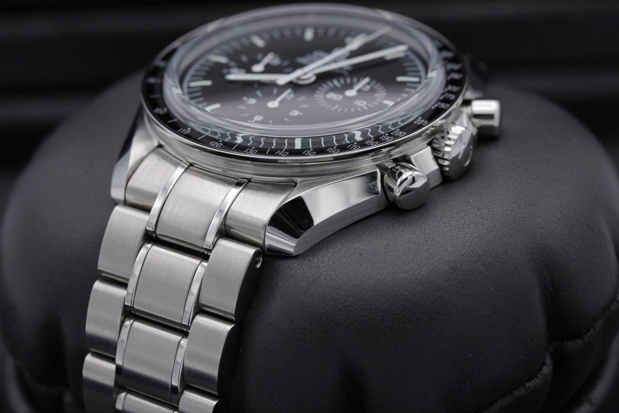 Watch Image 2