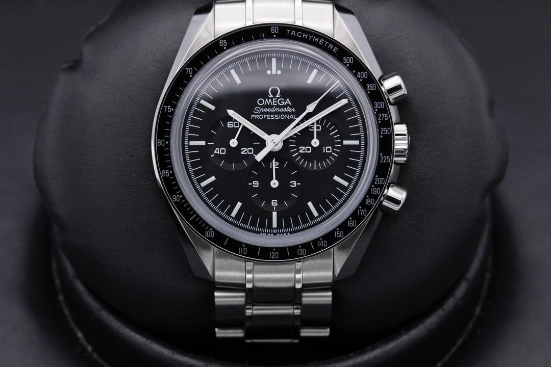 Omega Speedmaster "Sapphire Sandwich" 311.30.44.30.01.002