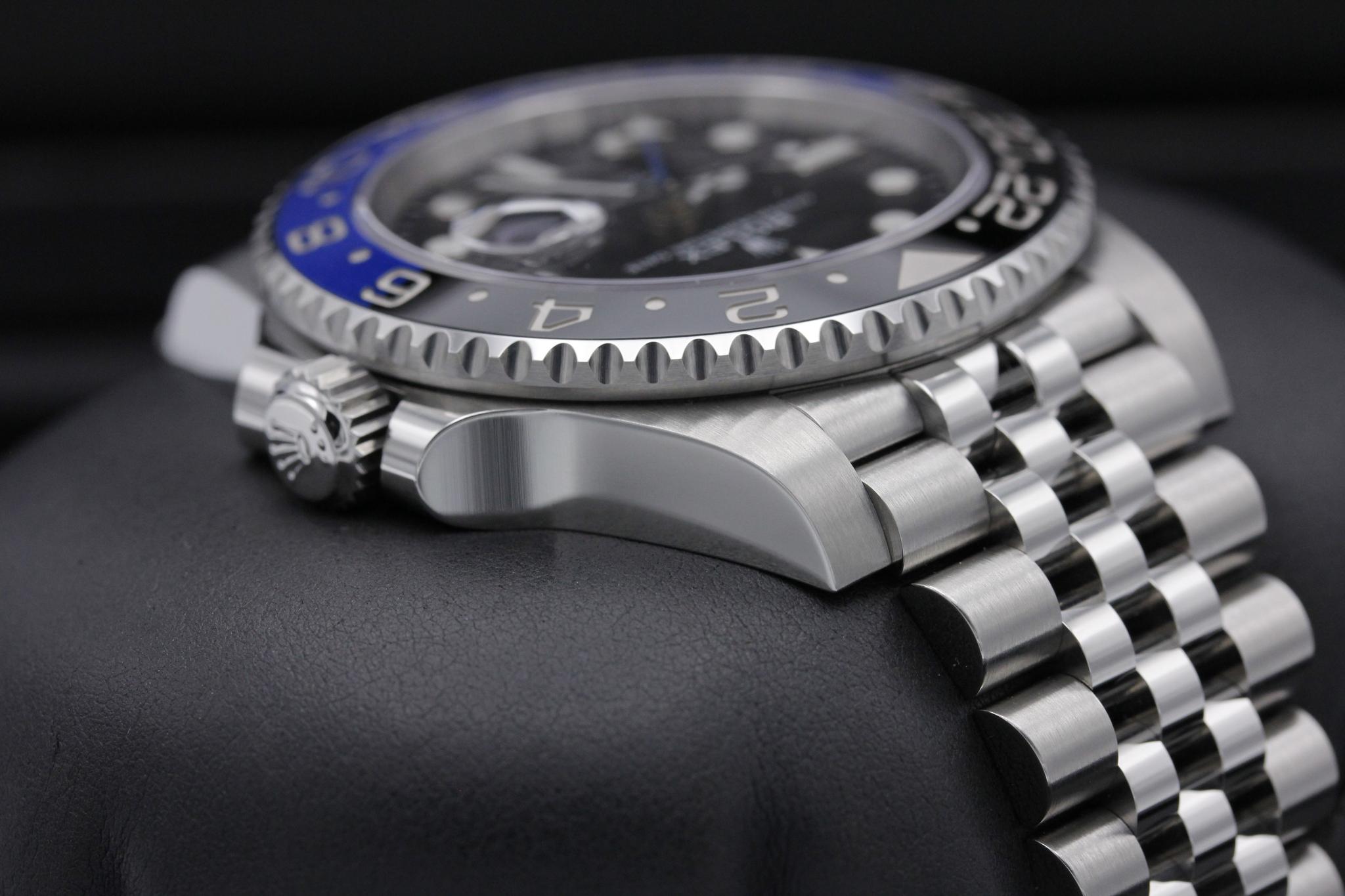 Watch Image 4