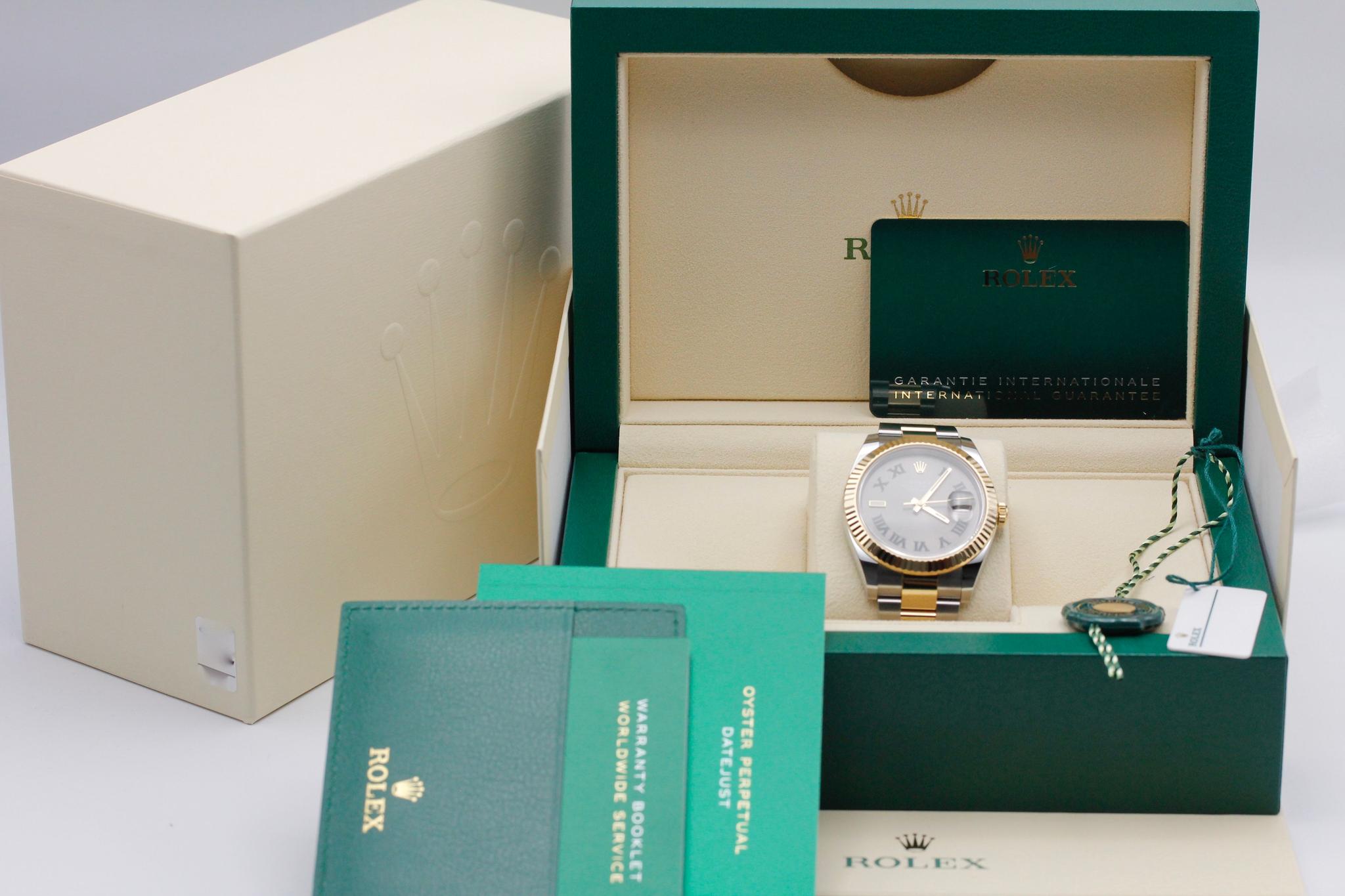 Watch Image 11