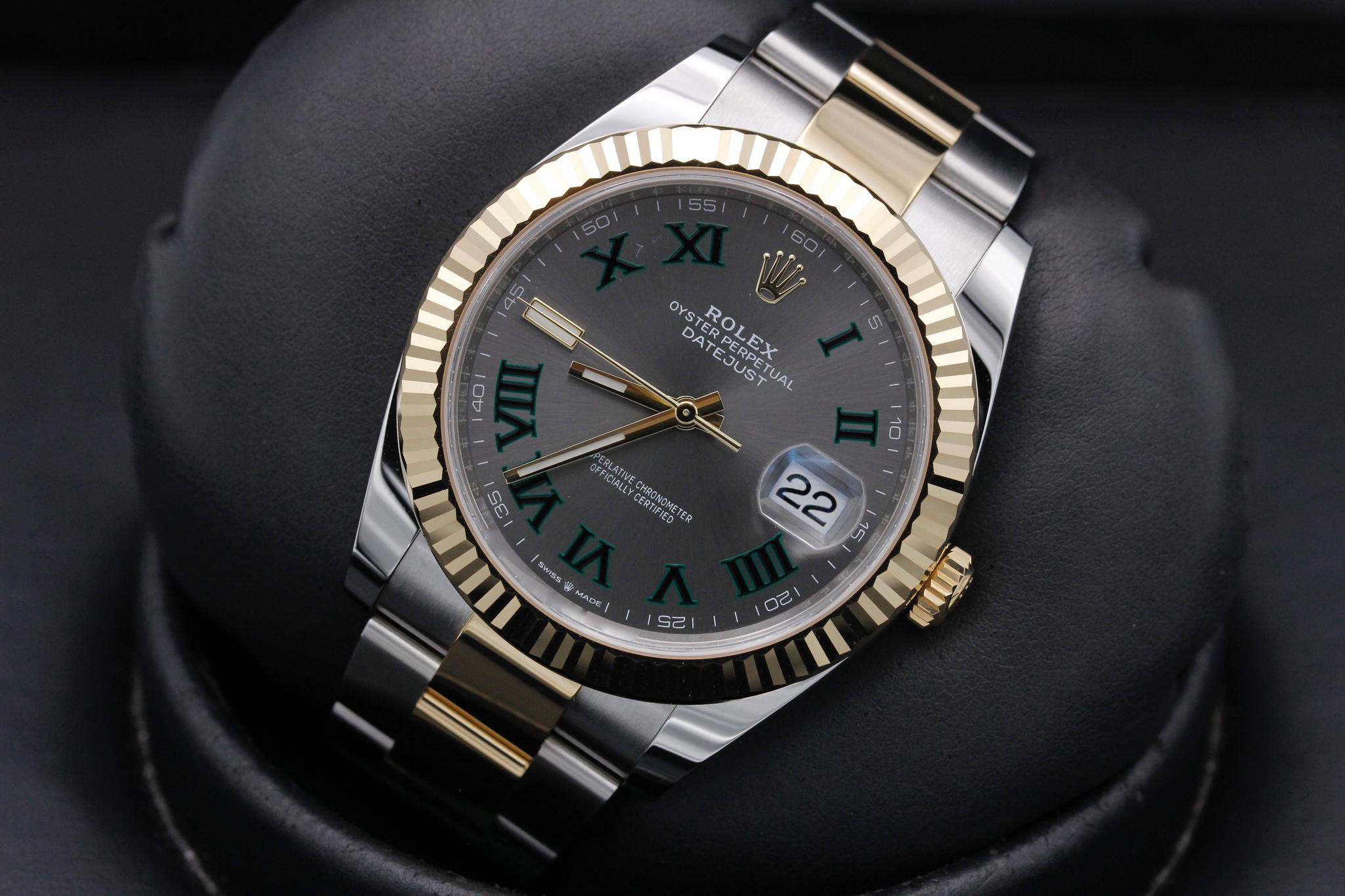 Watch Image 10