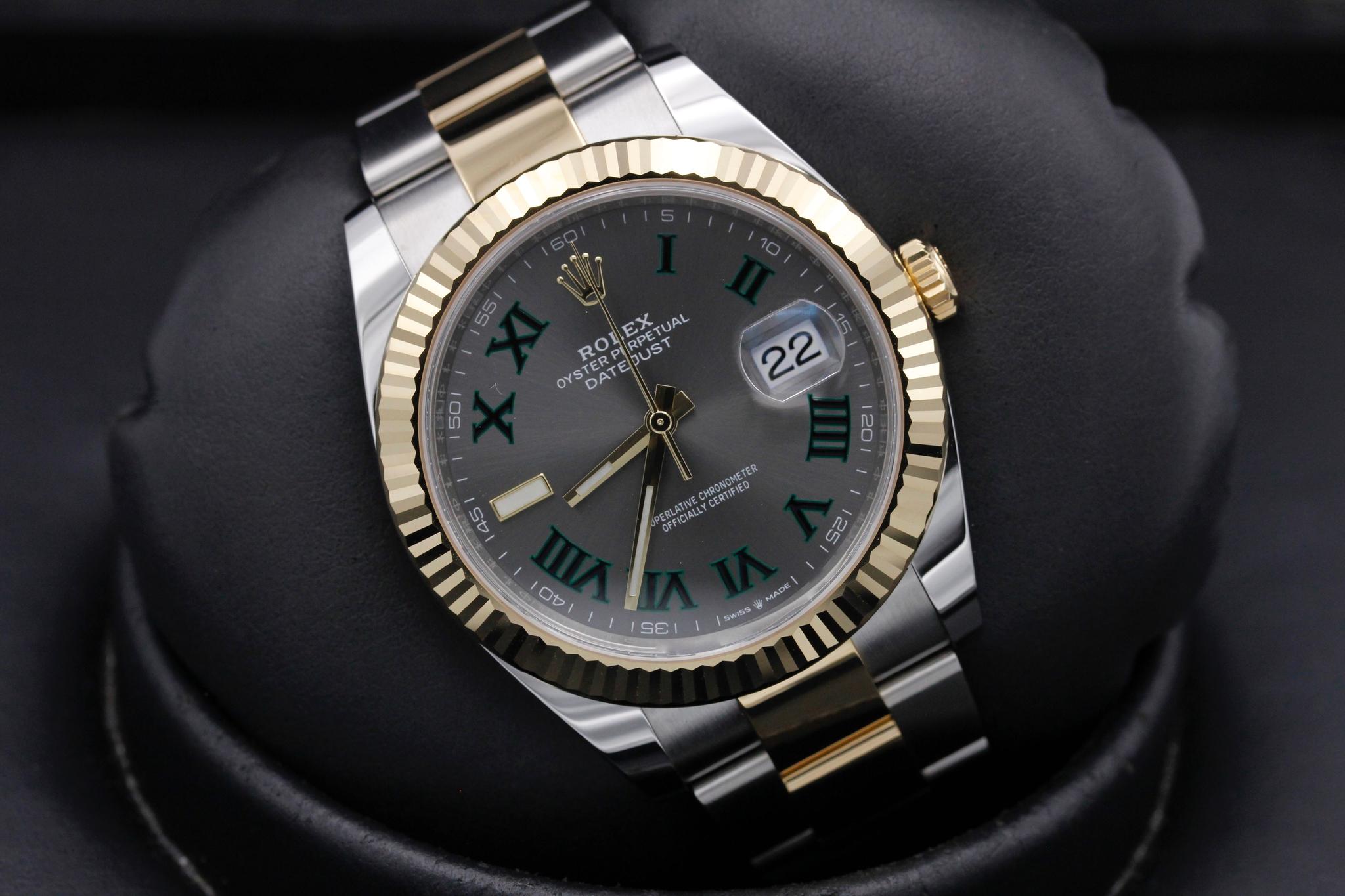 Watch Image 9