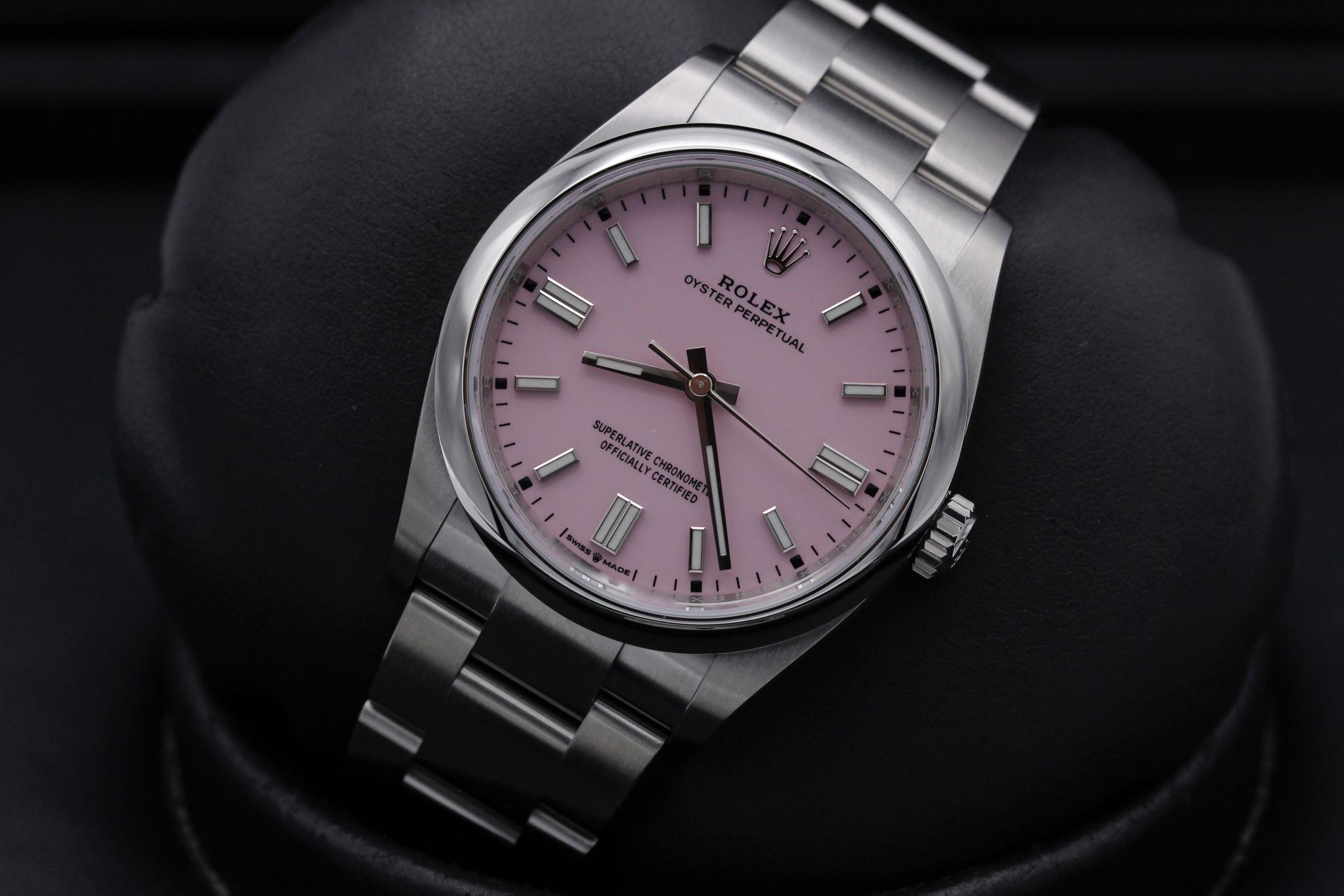 Watch Image 10