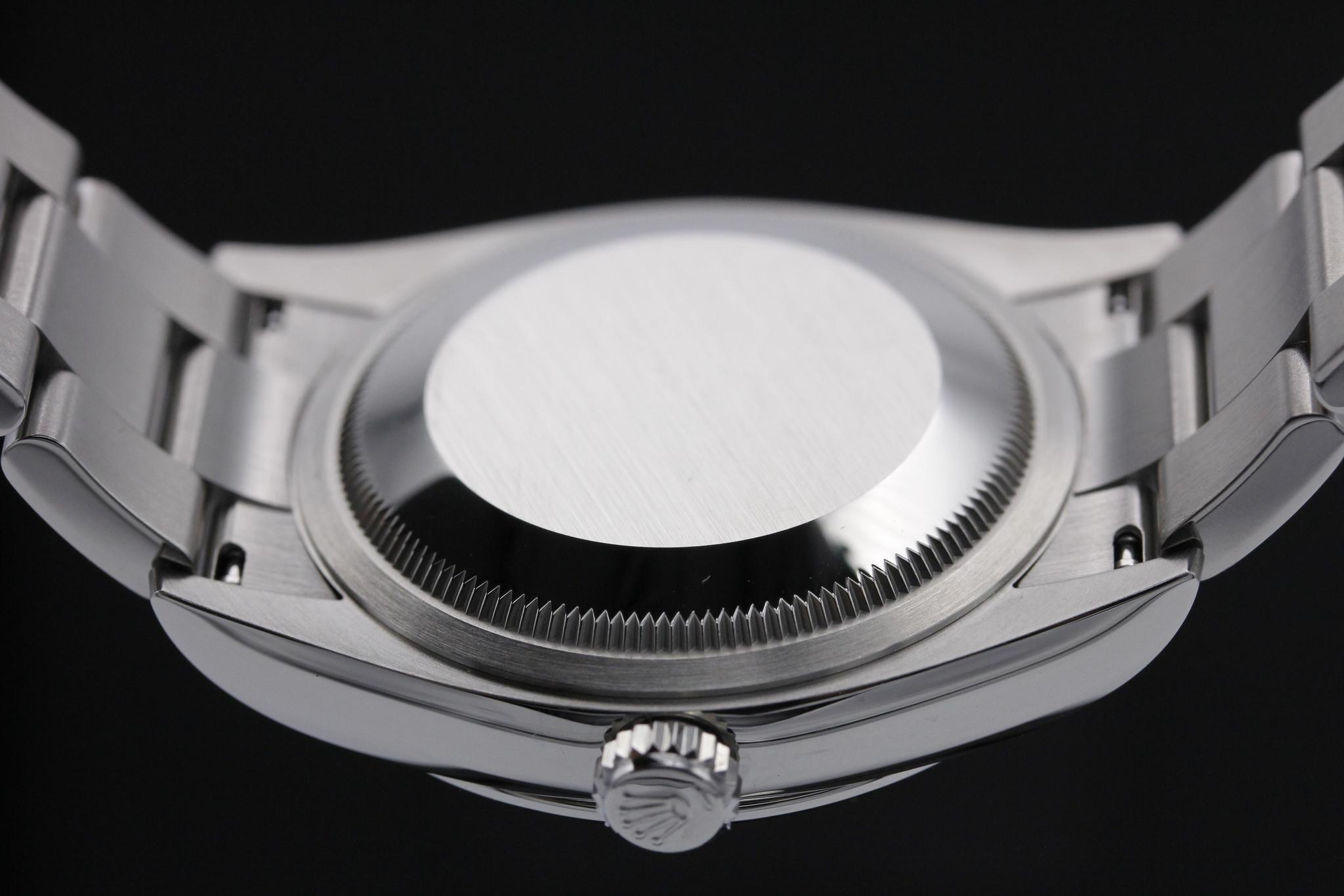 Watch Image 7