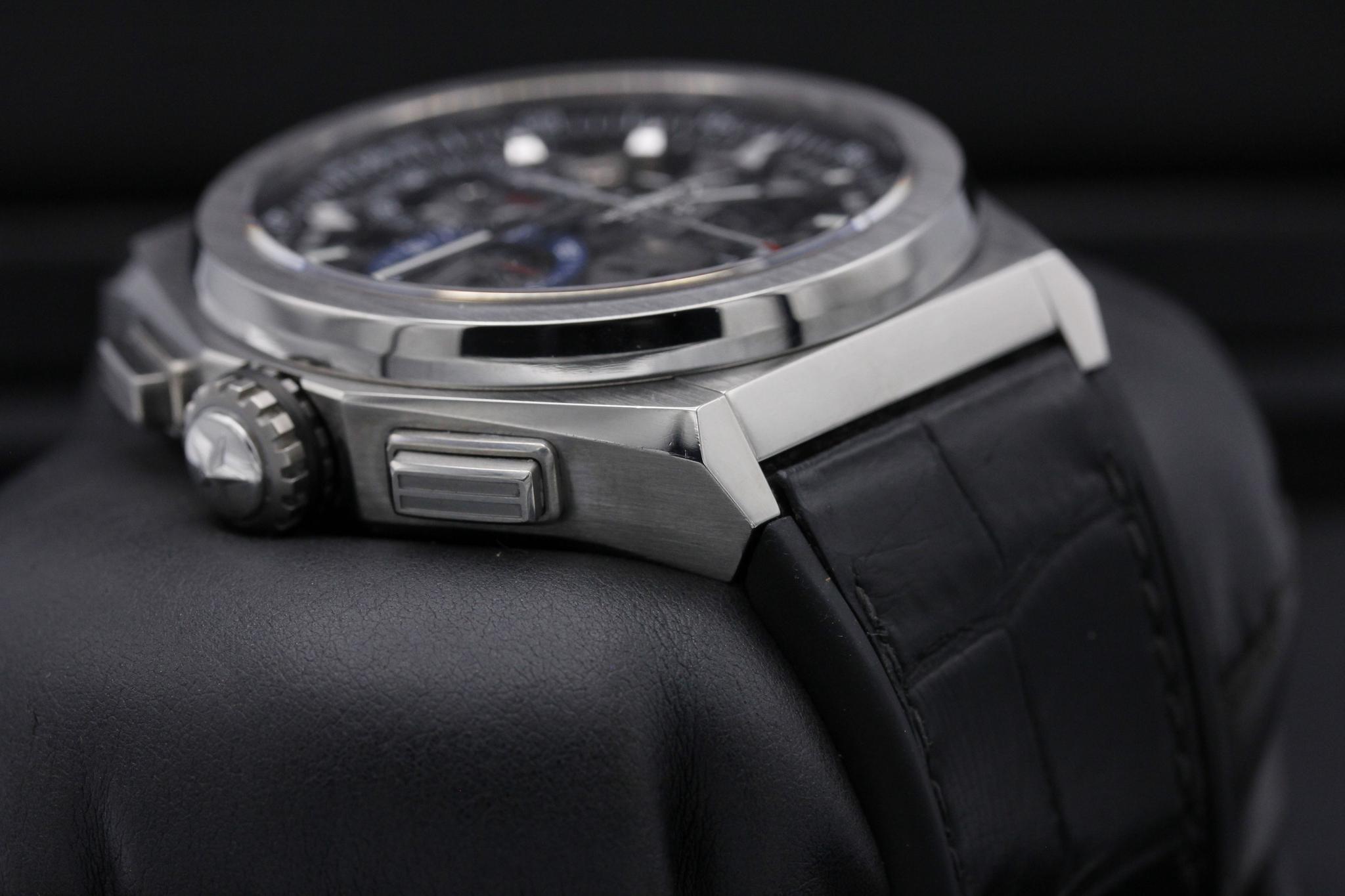 Watch Image 4