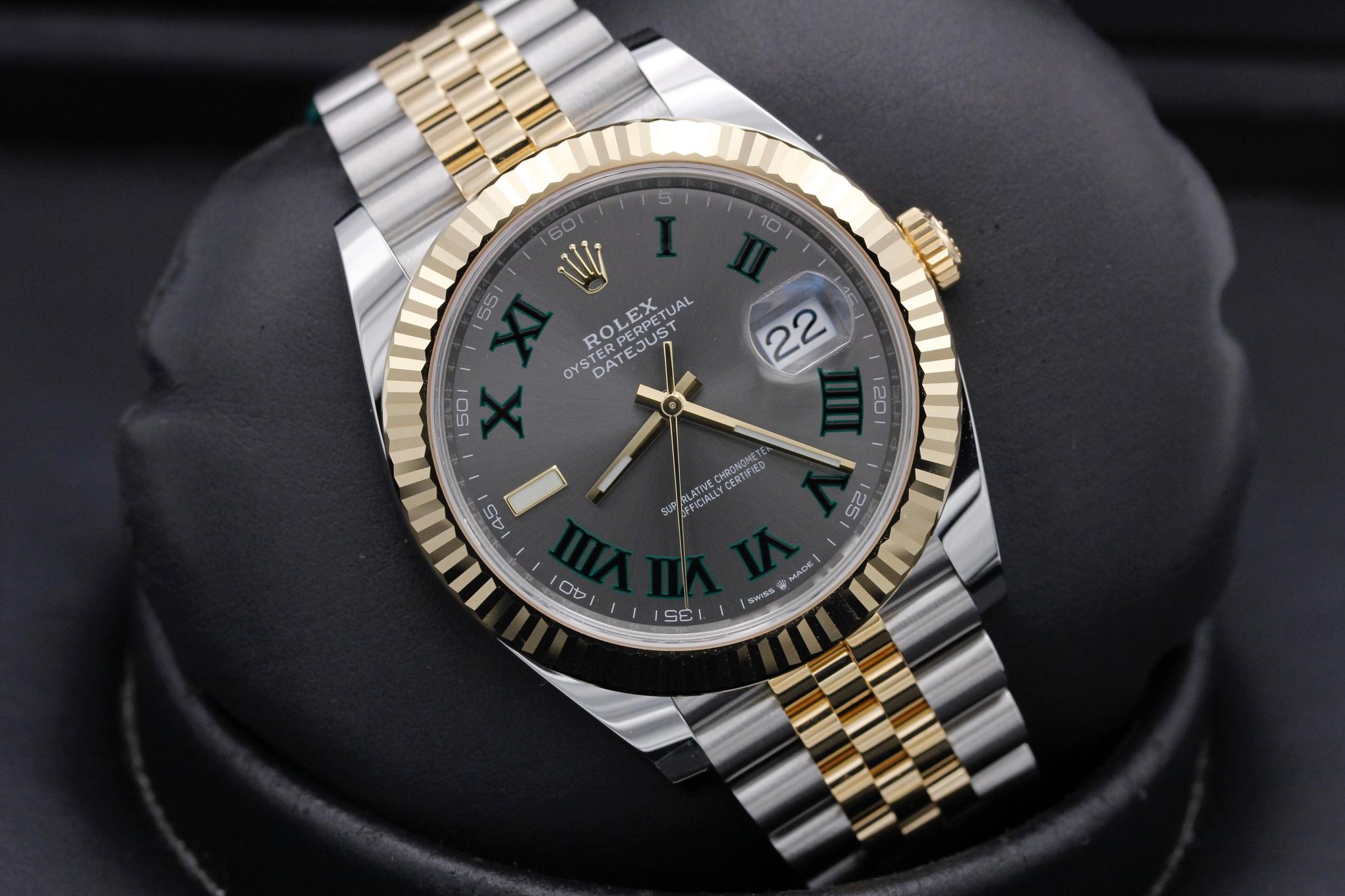 Watch Image 9