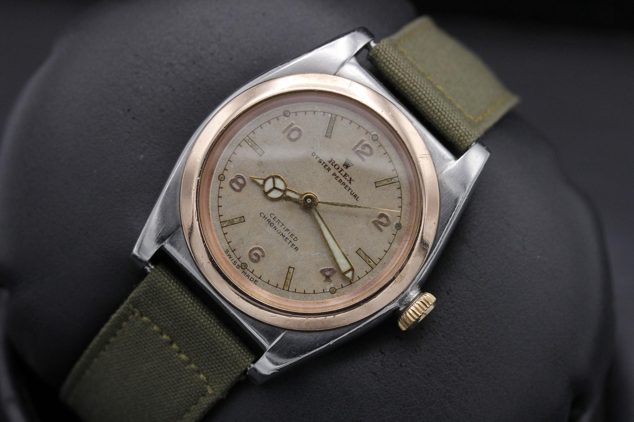 Watch Image 12