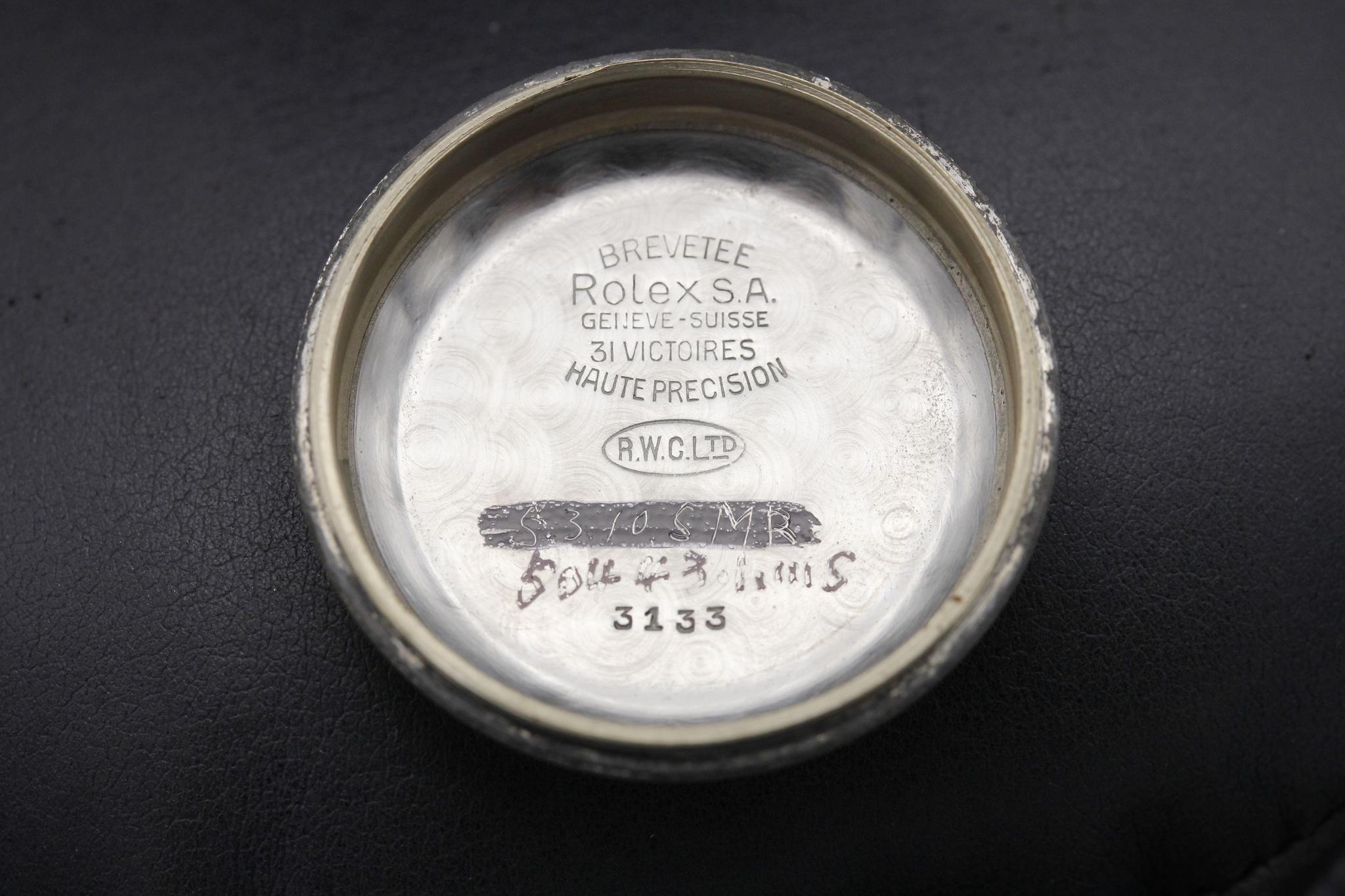 Watch Image 11