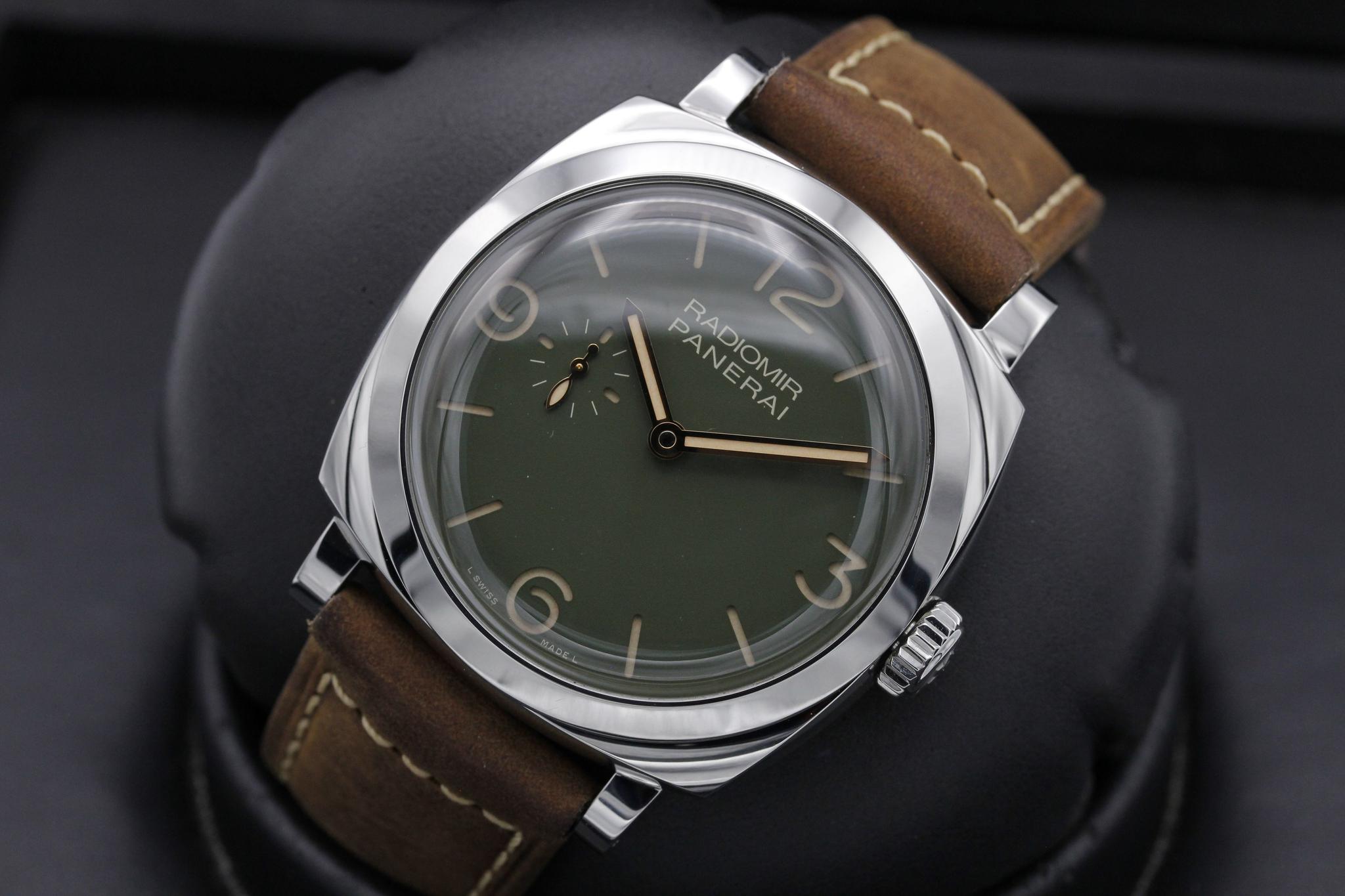 Watch Image 9