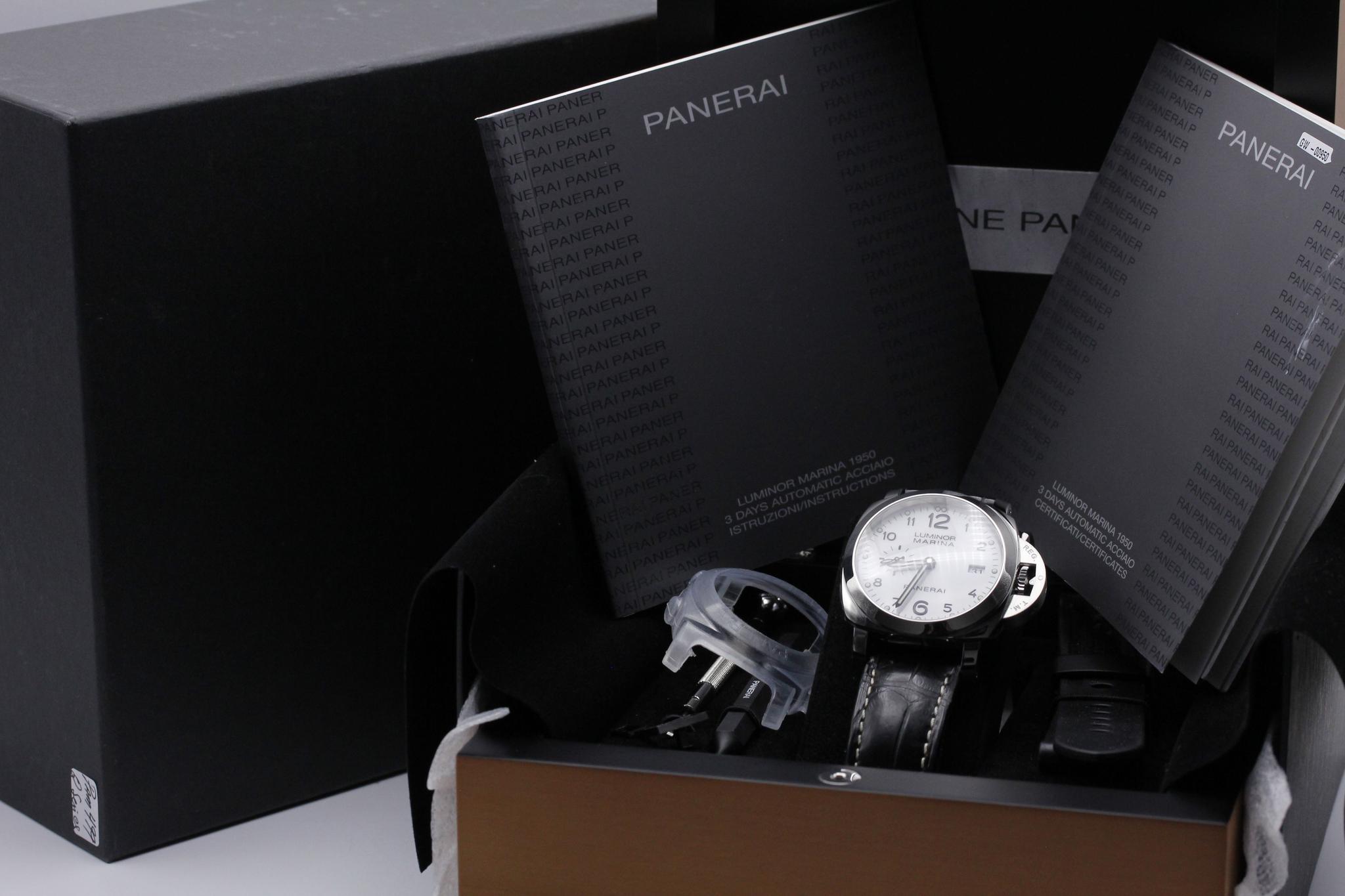 Watch Image 11