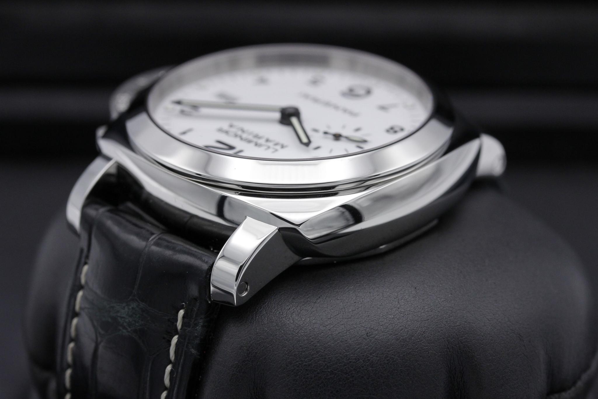 Watch Image 5