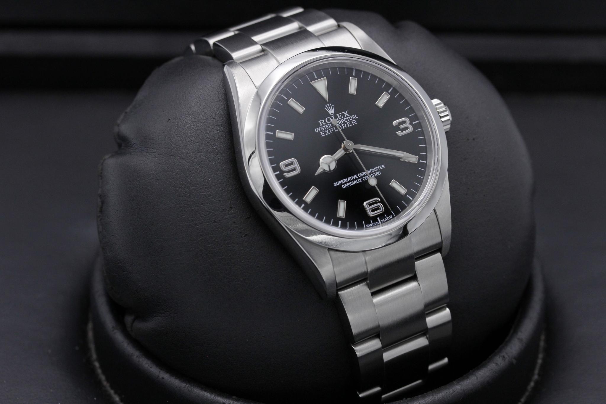 Watch Image 12