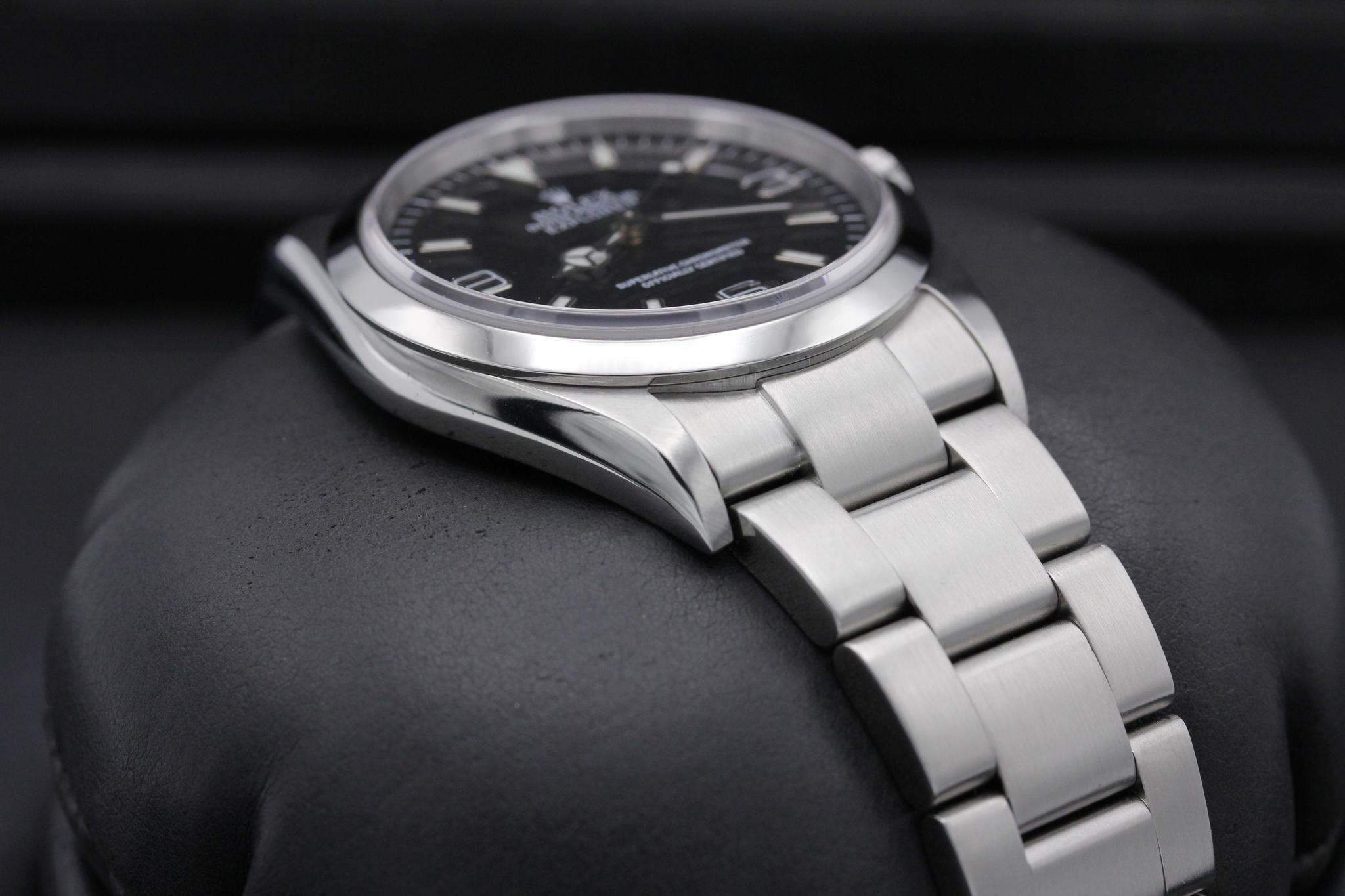 Watch Image 6