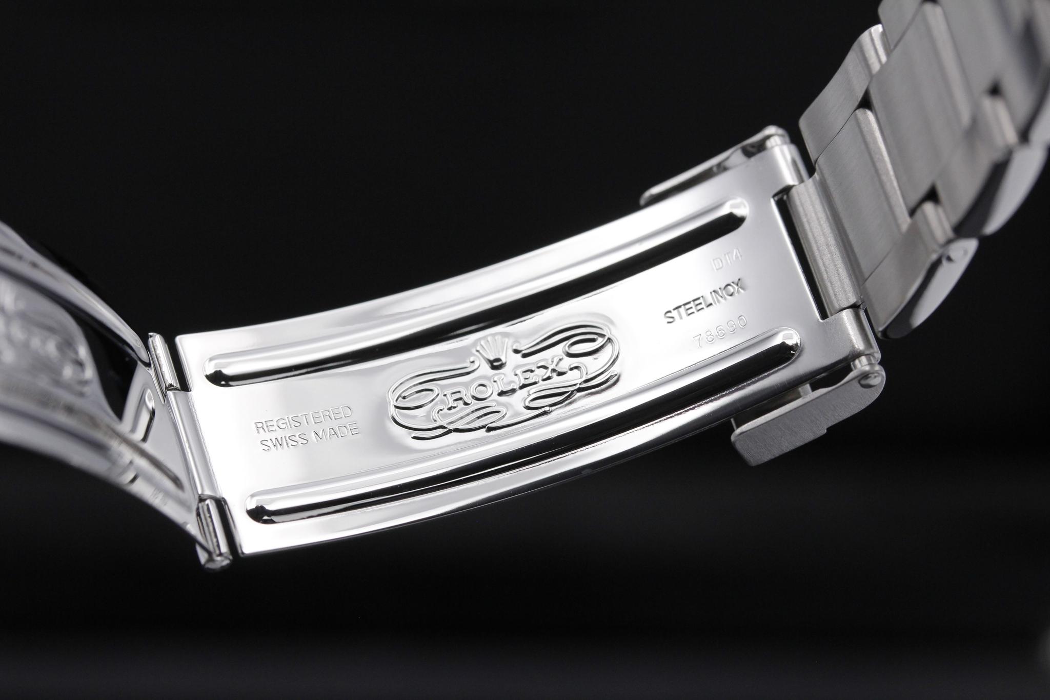 Watch Image 9