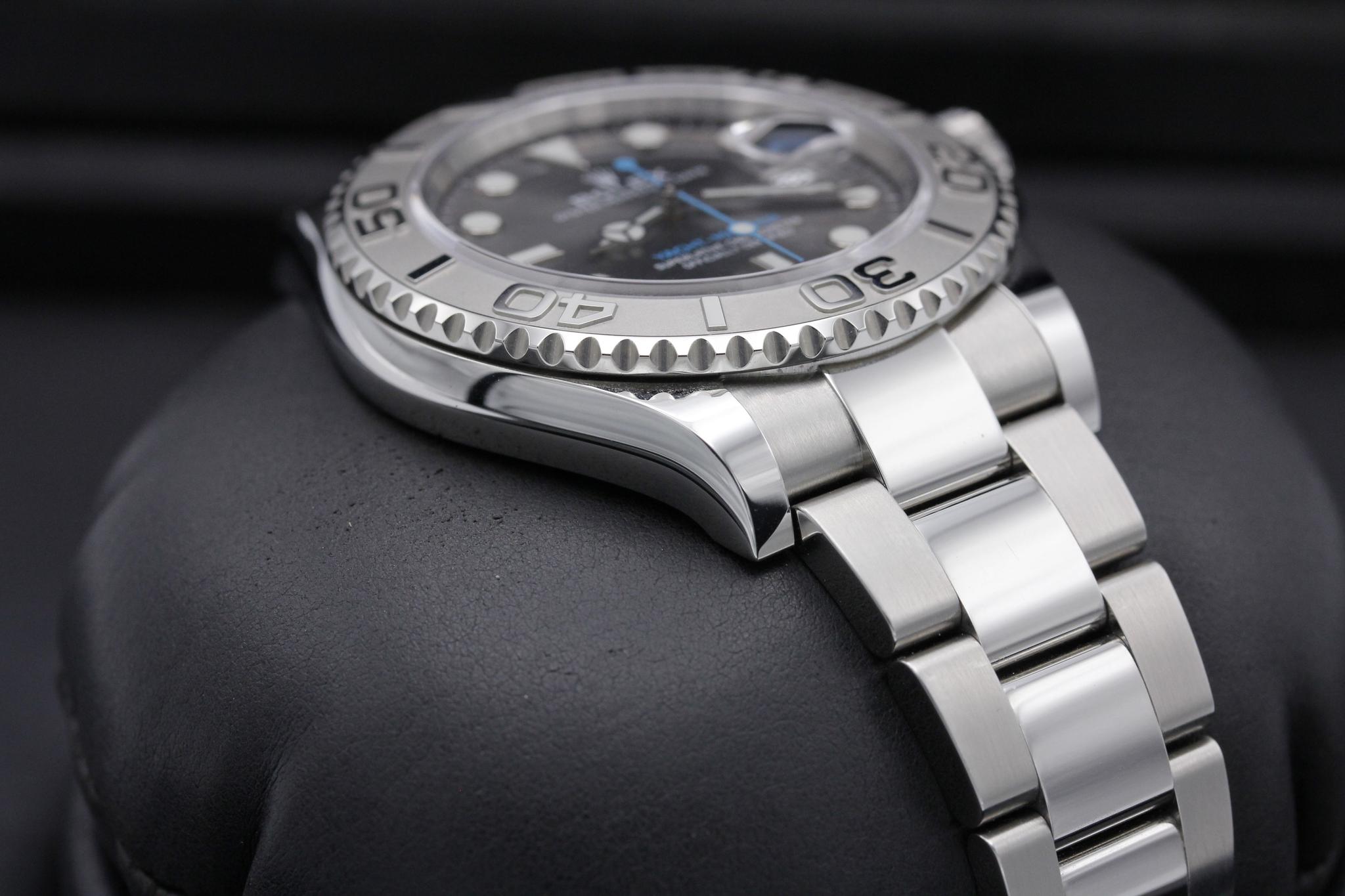 Watch Image 6