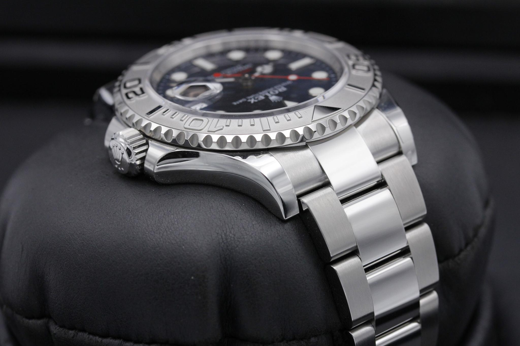 Watch Image 4