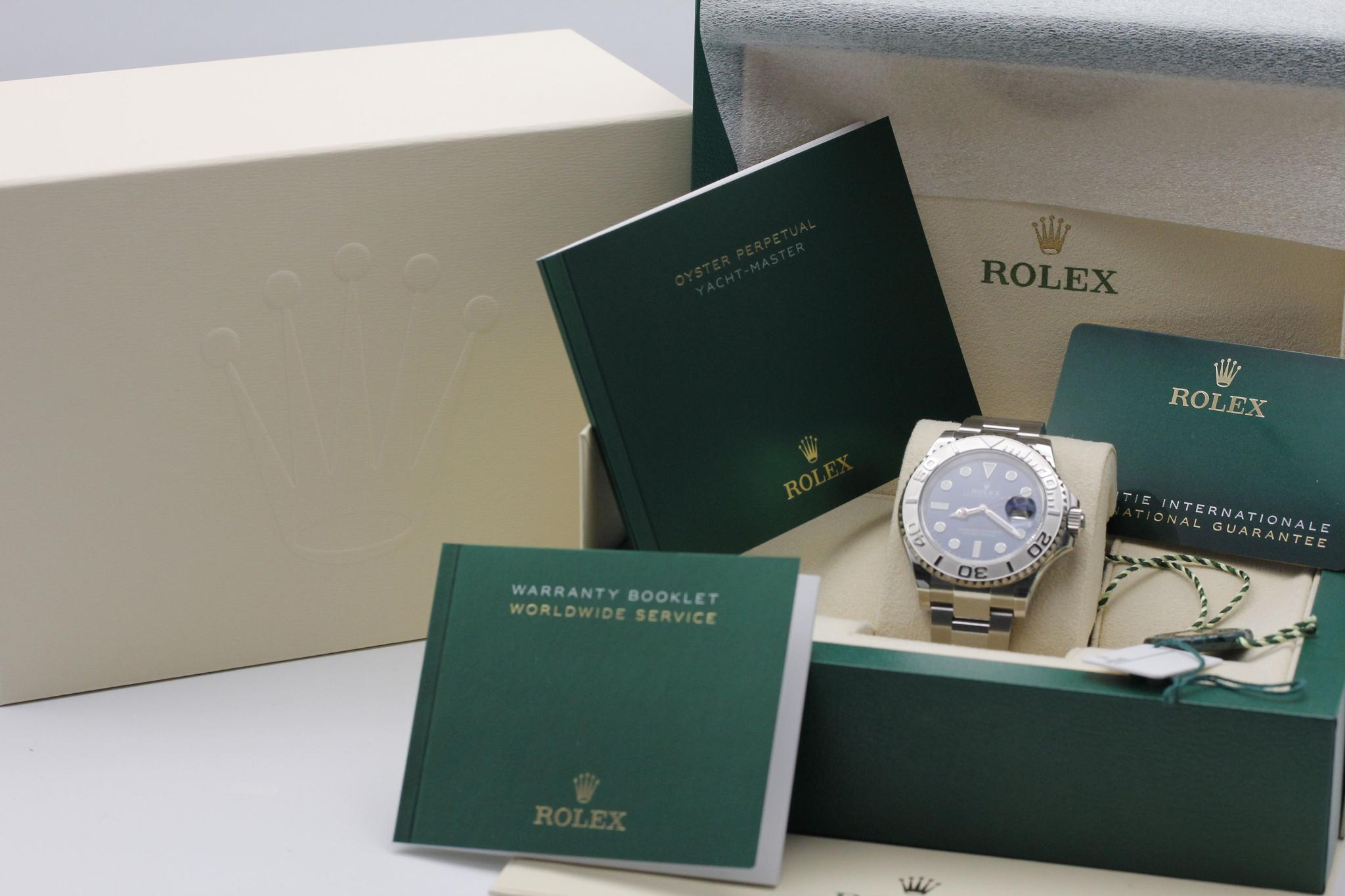 Watch Image 11