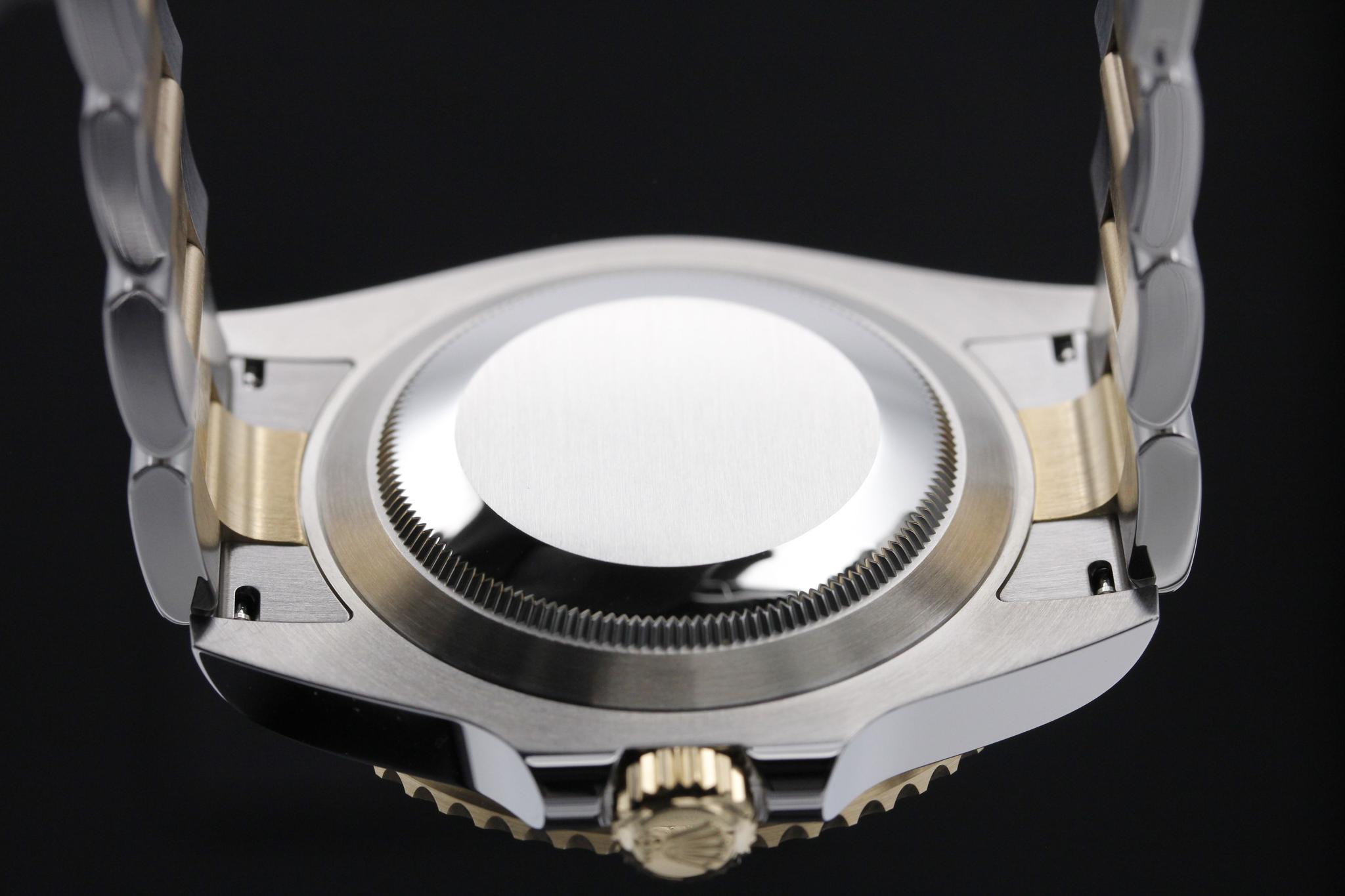 Watch Image 7