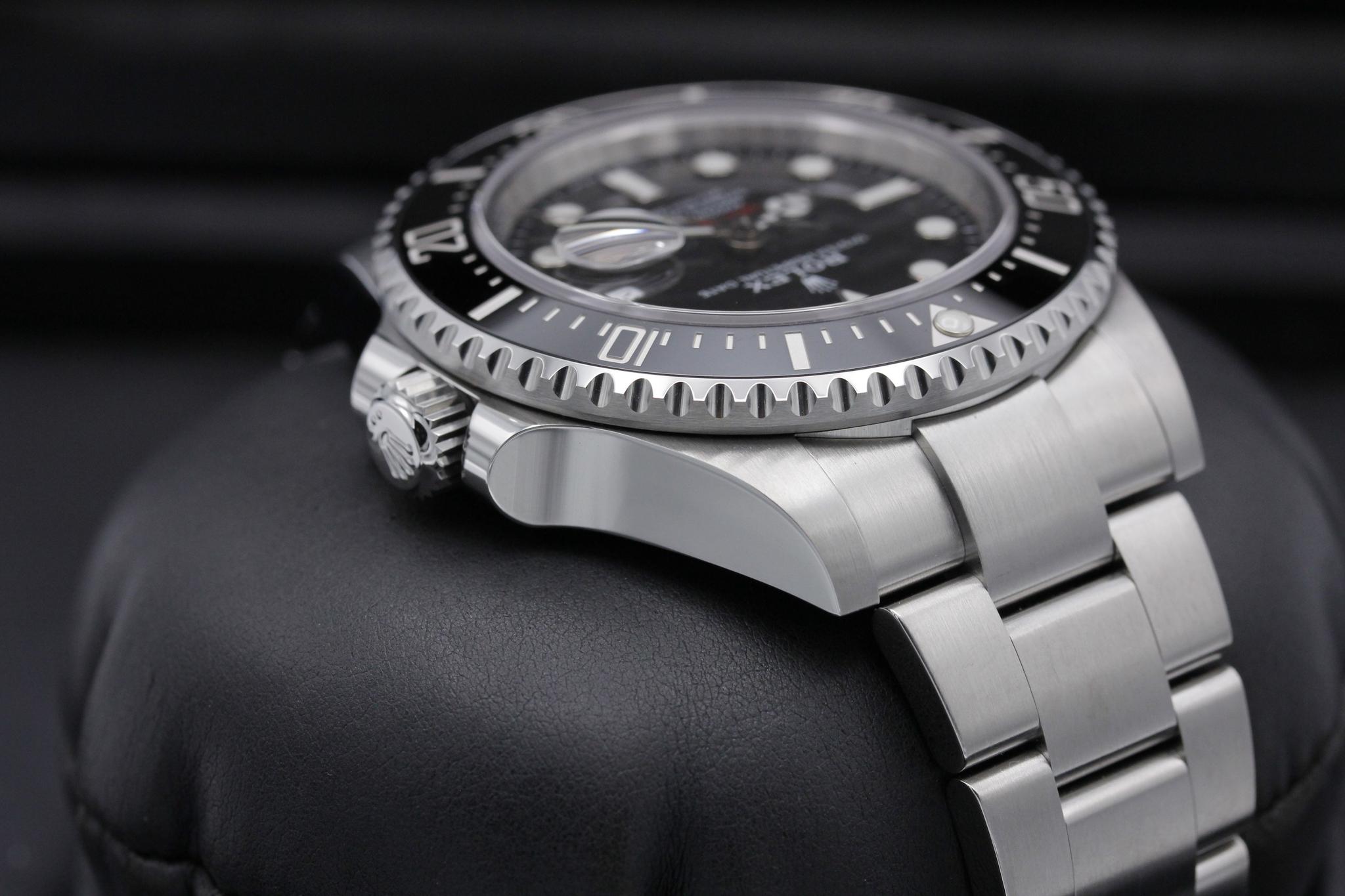 Watch Image 4