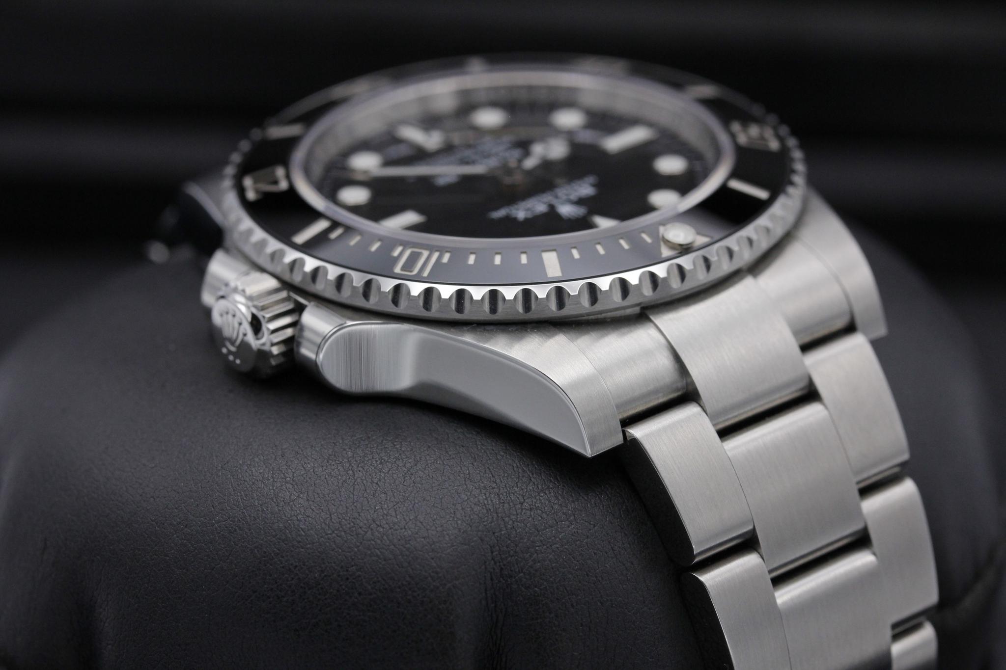 Watch Image 4