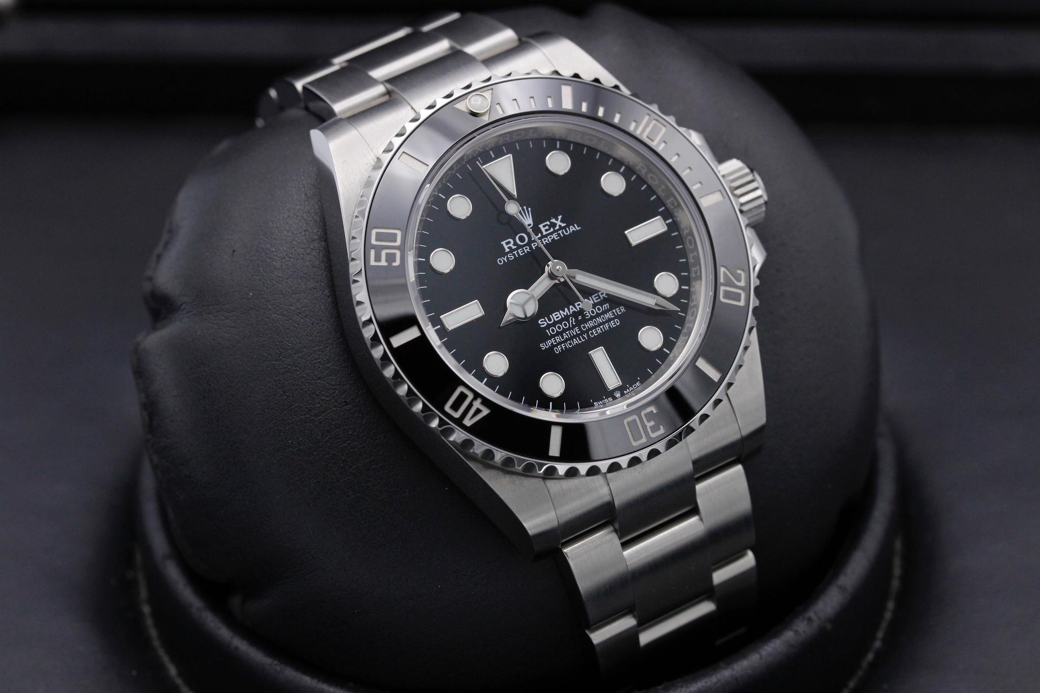 Watch Image 10