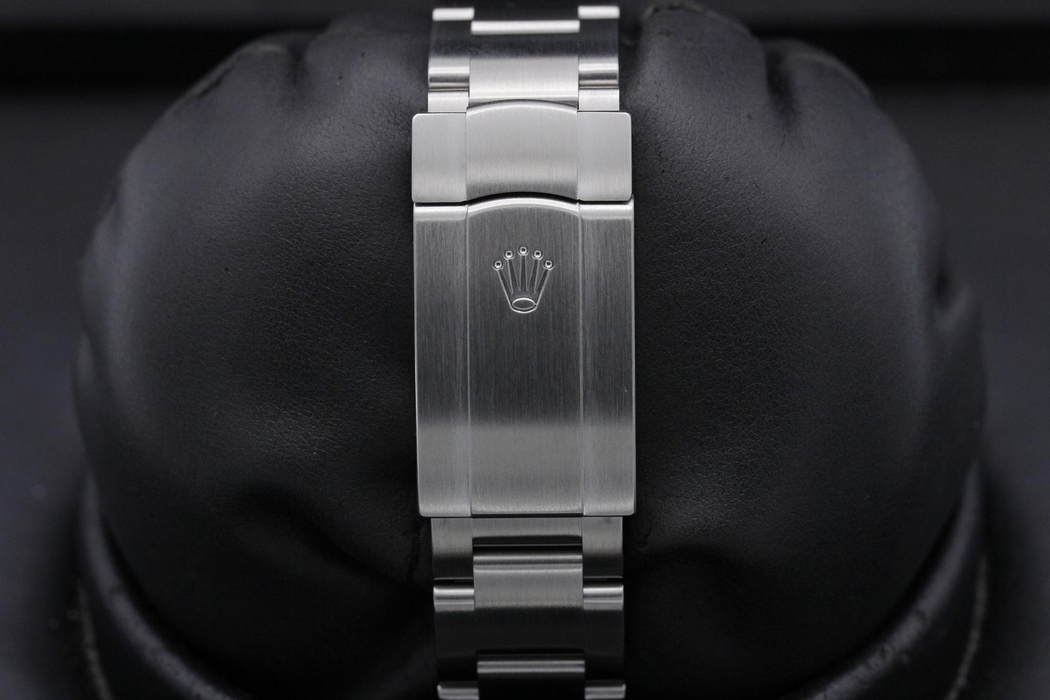 Watch Image 8