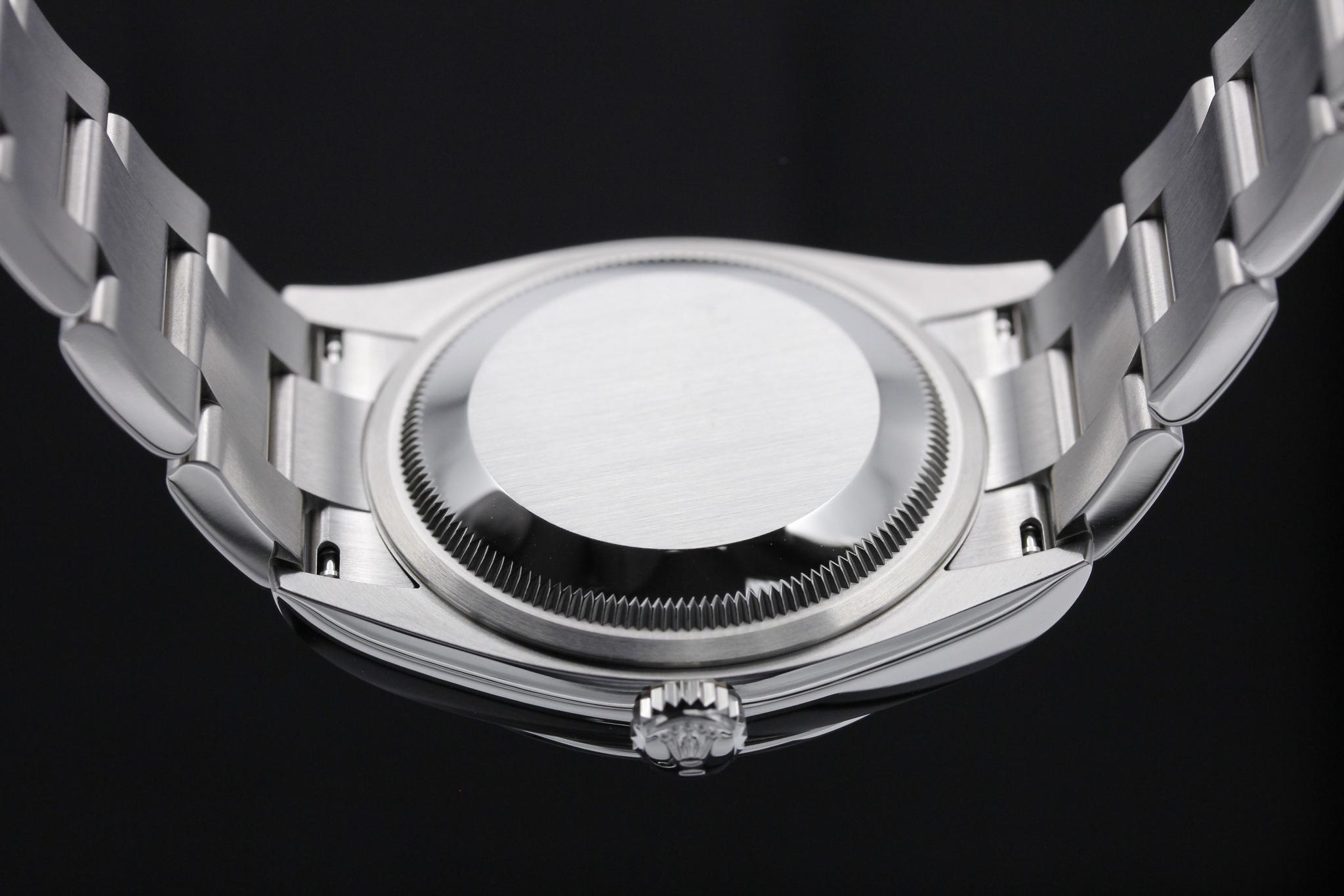 Watch Image 7