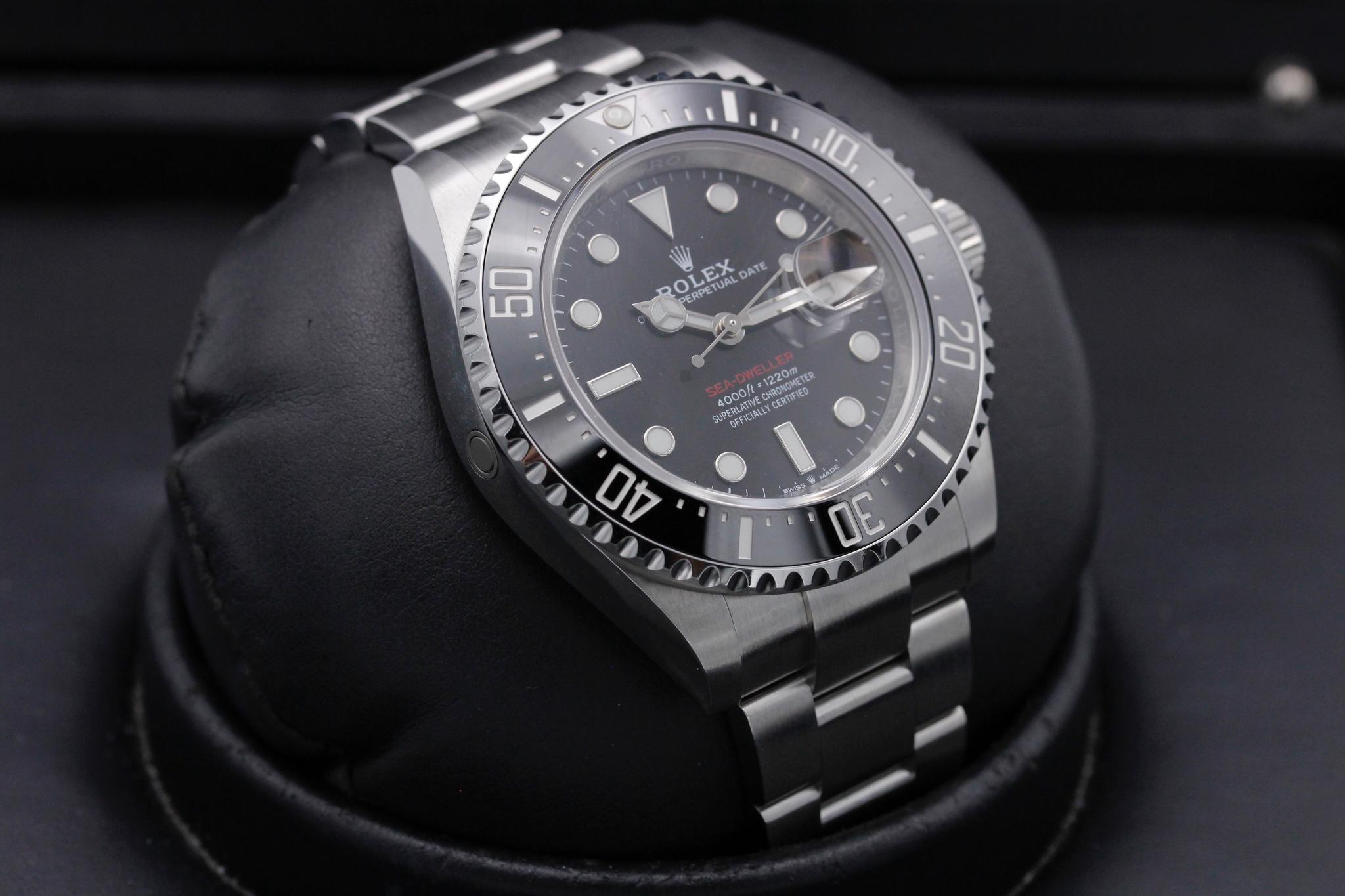 Watch Image 10