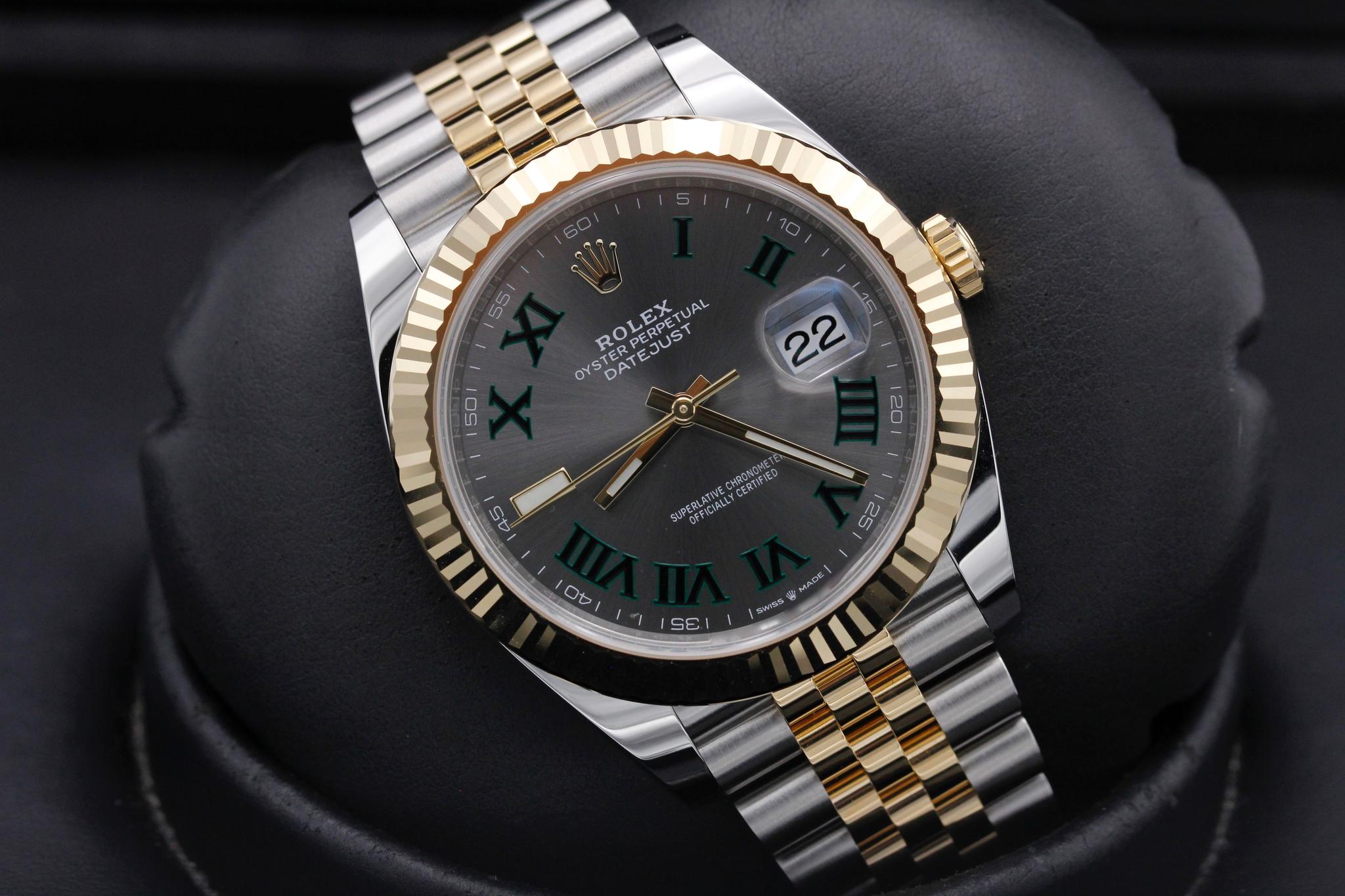 Watch Image 9