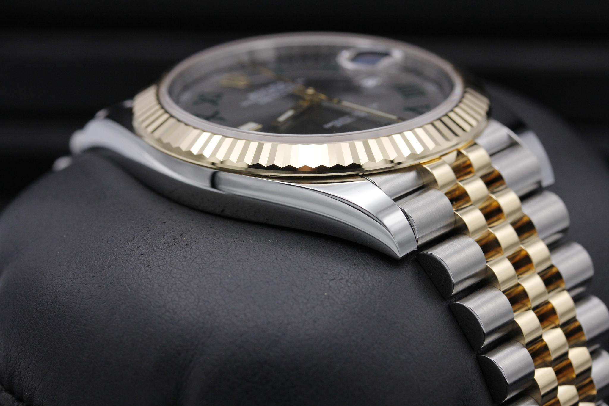 Watch Image 6