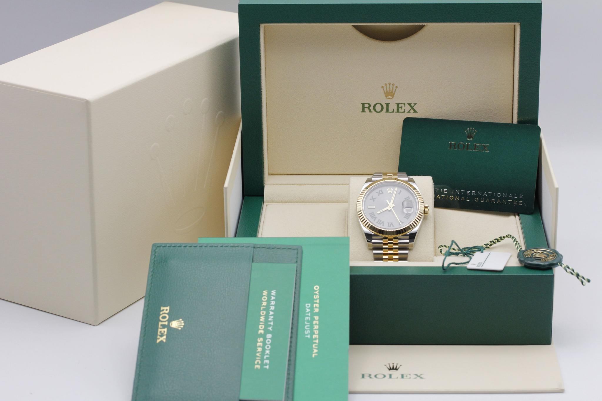 Watch Image 11