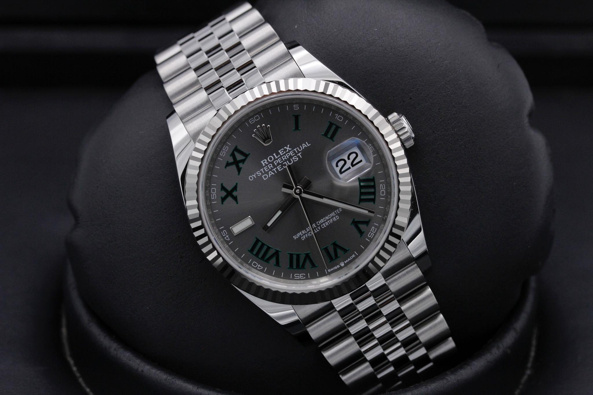 Watch Image 9