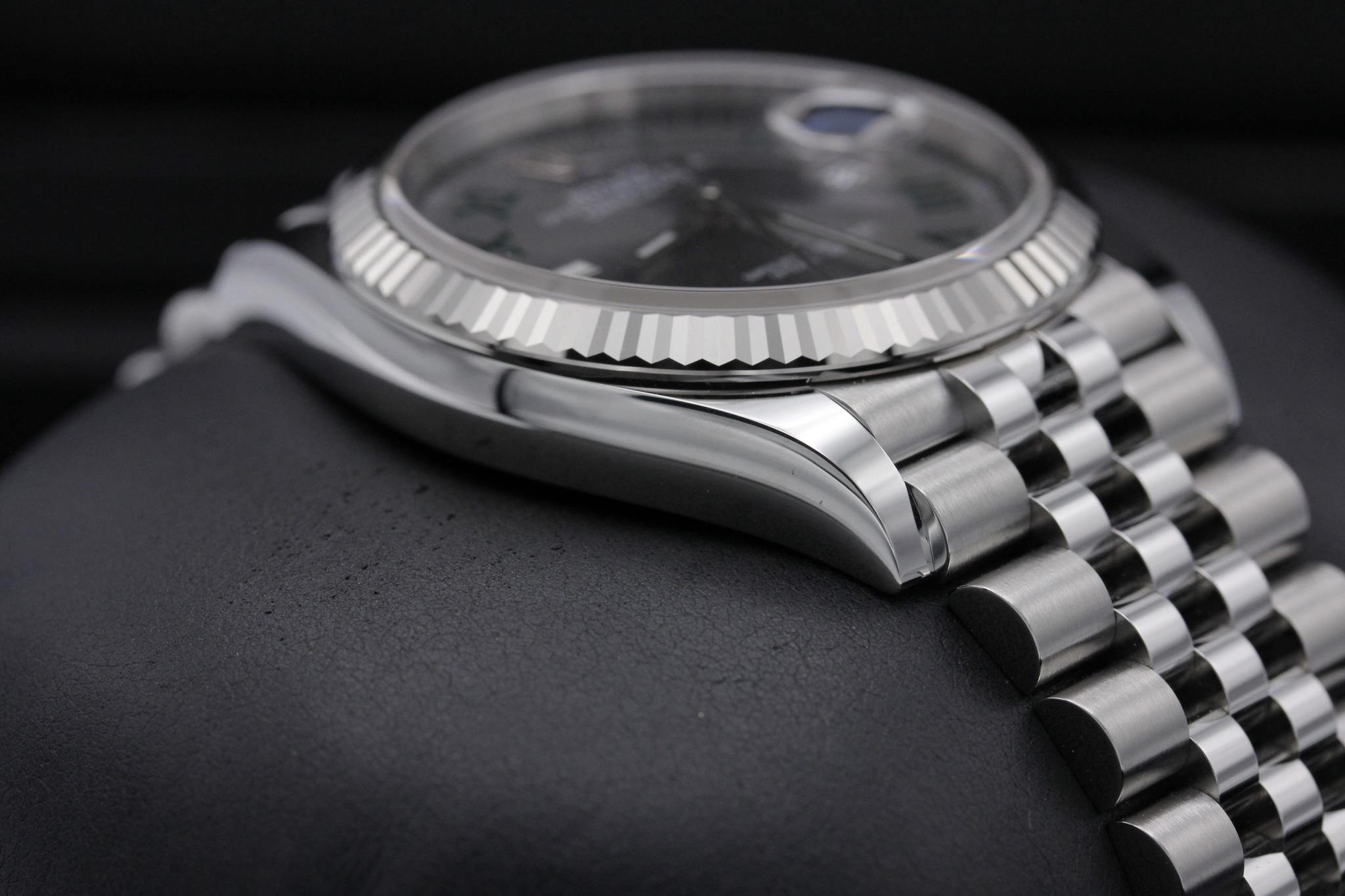Watch Image 6