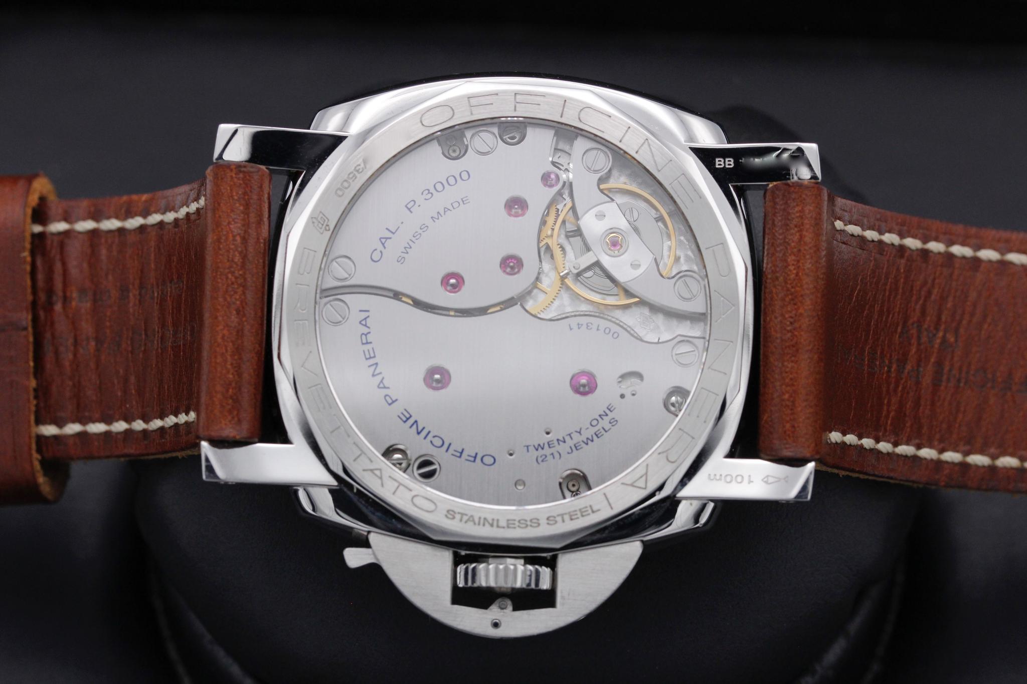 Watch Image 7