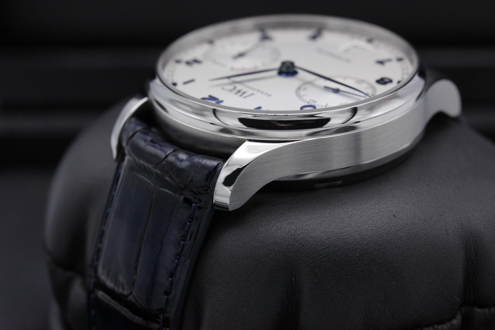Watch Image 5