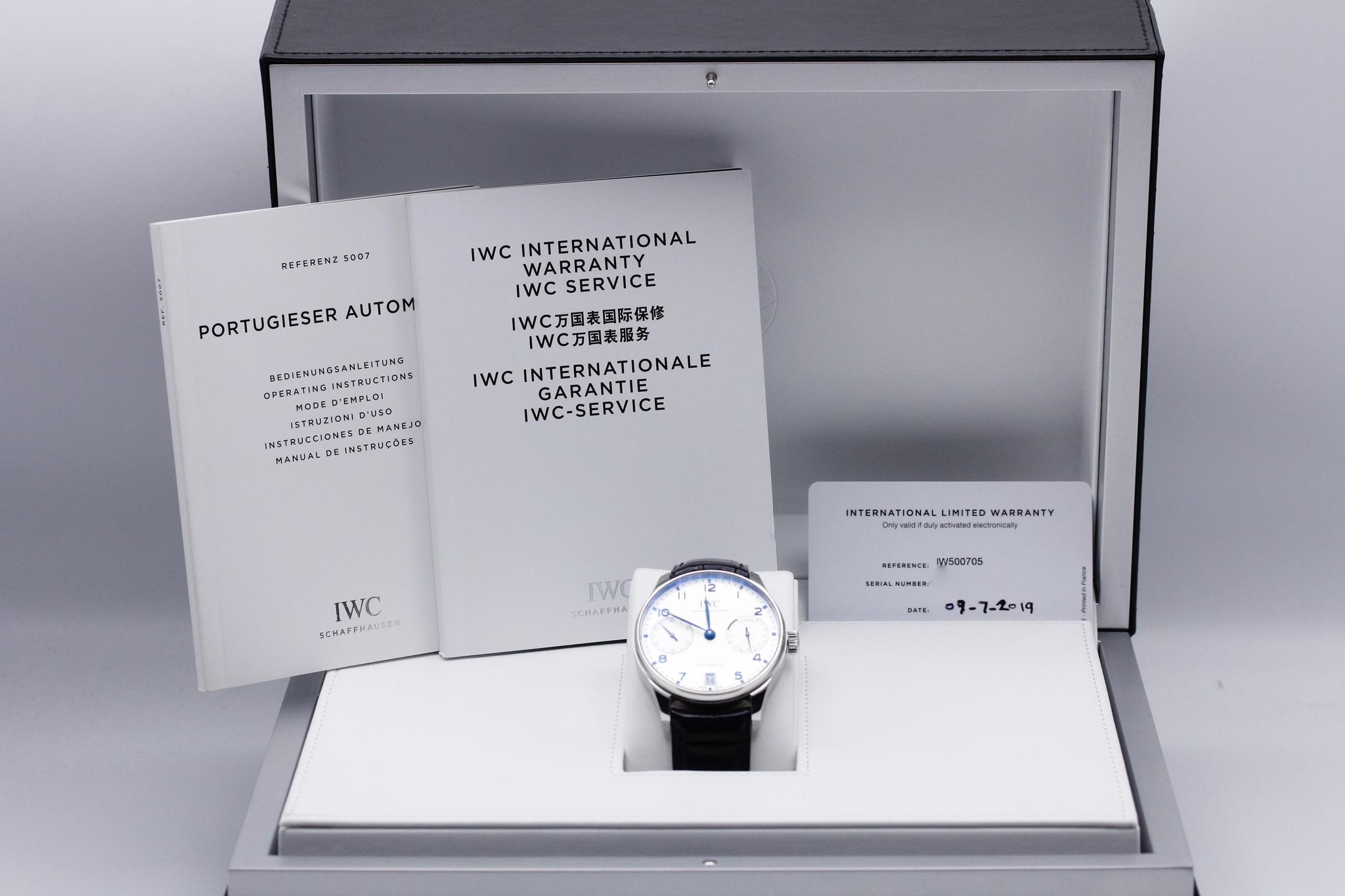 Watch Image 11