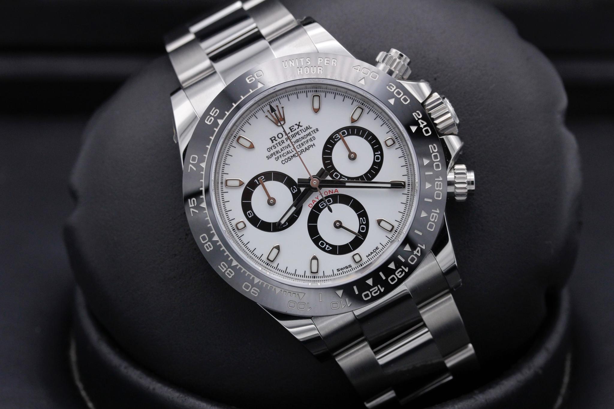 Watch Image 9