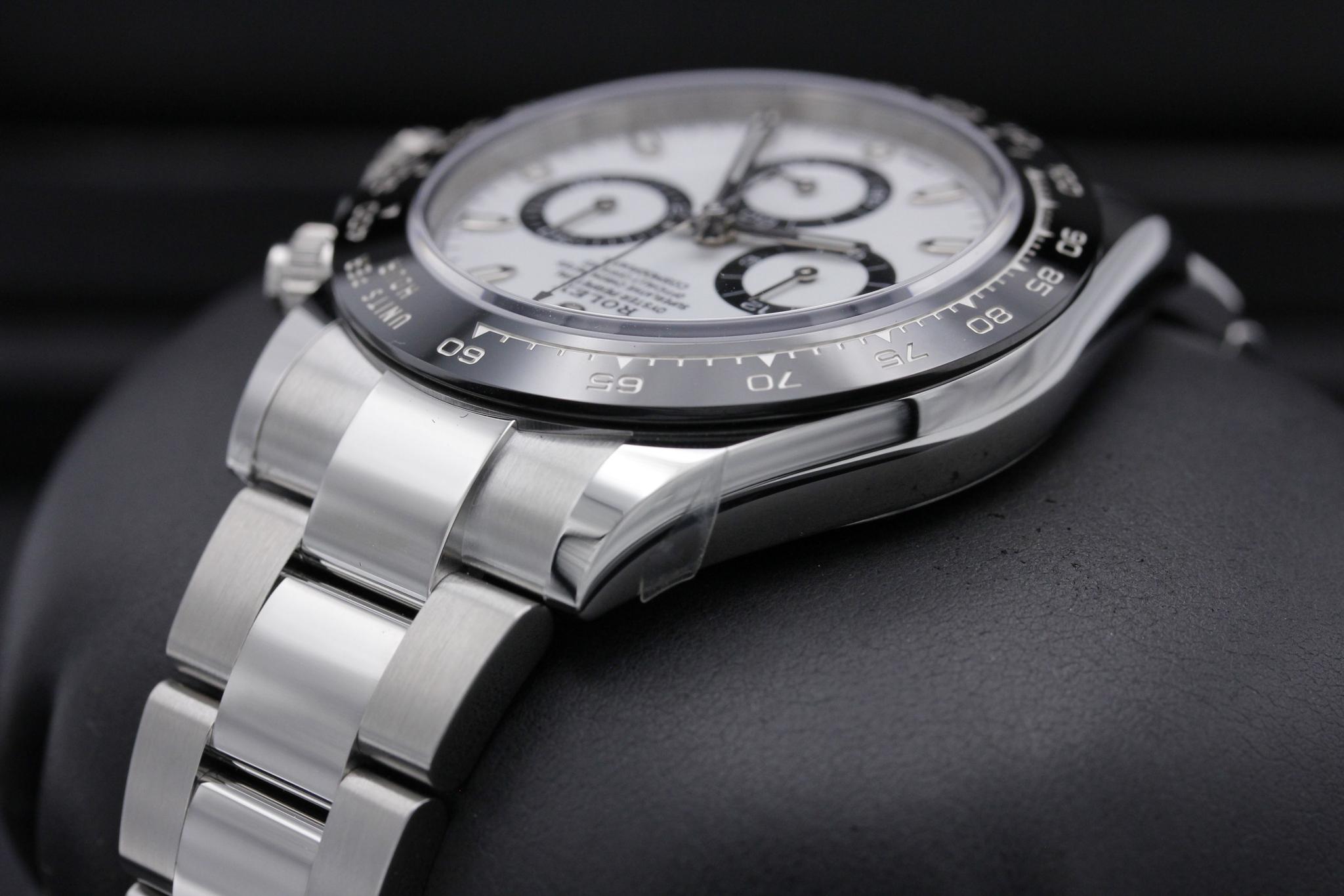 Watch Image 5