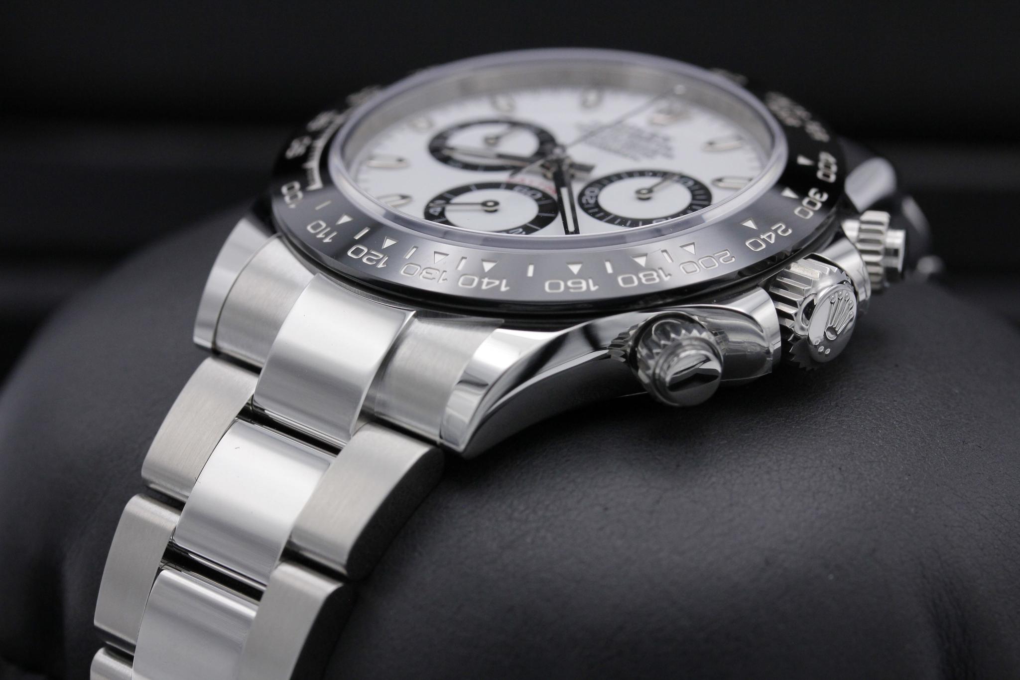 Watch Image 2