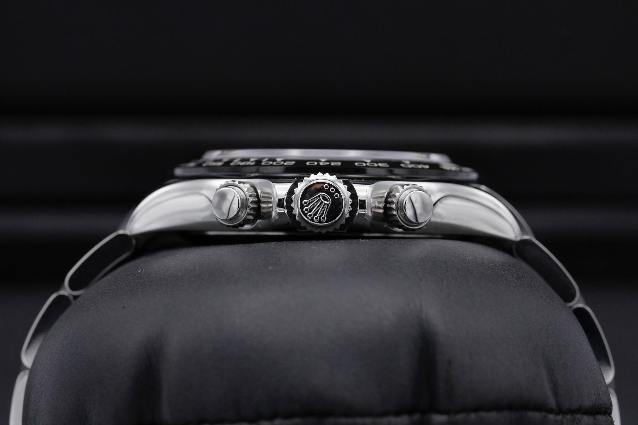 Watch Image 3