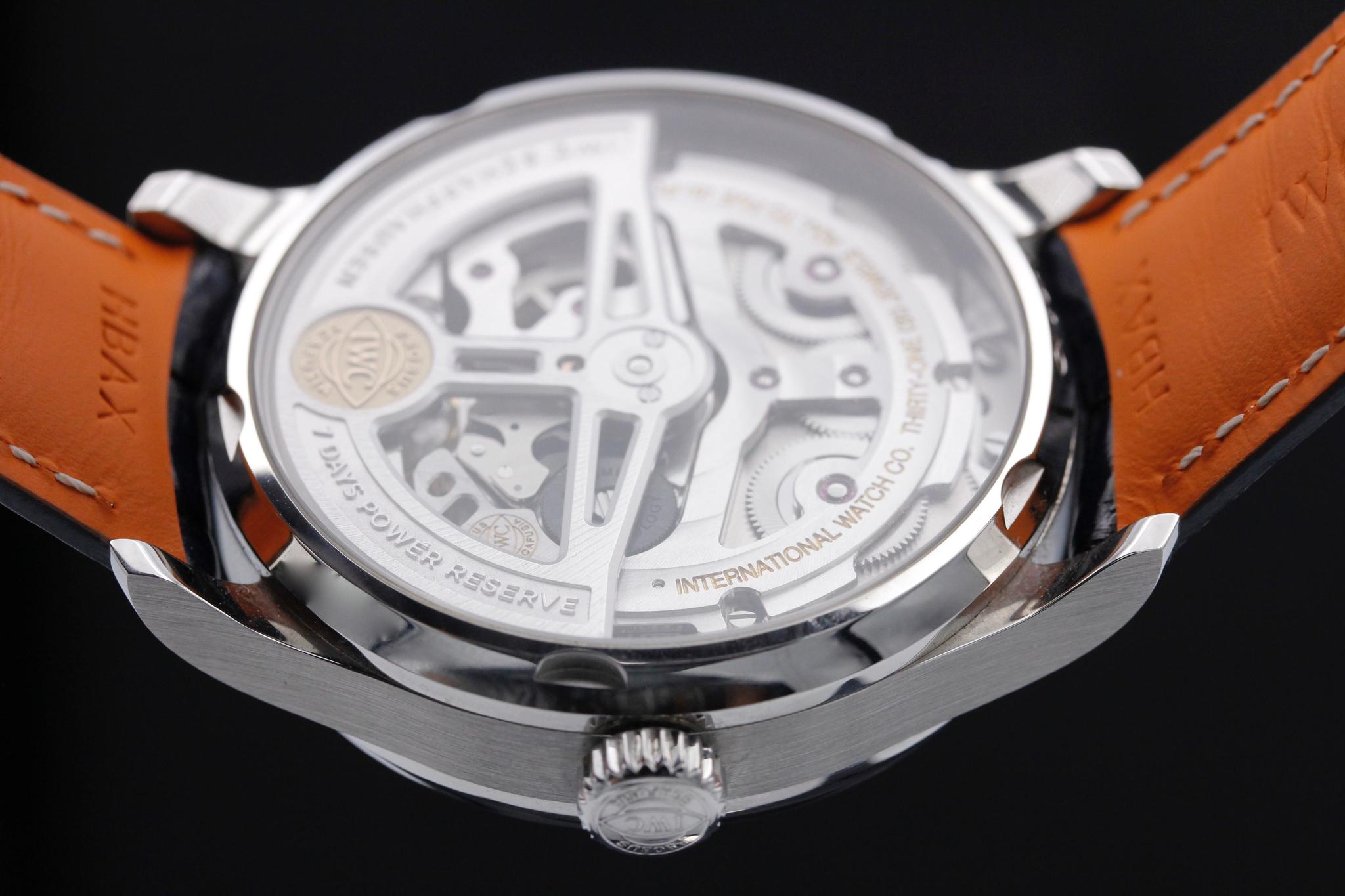 Watch Image 7