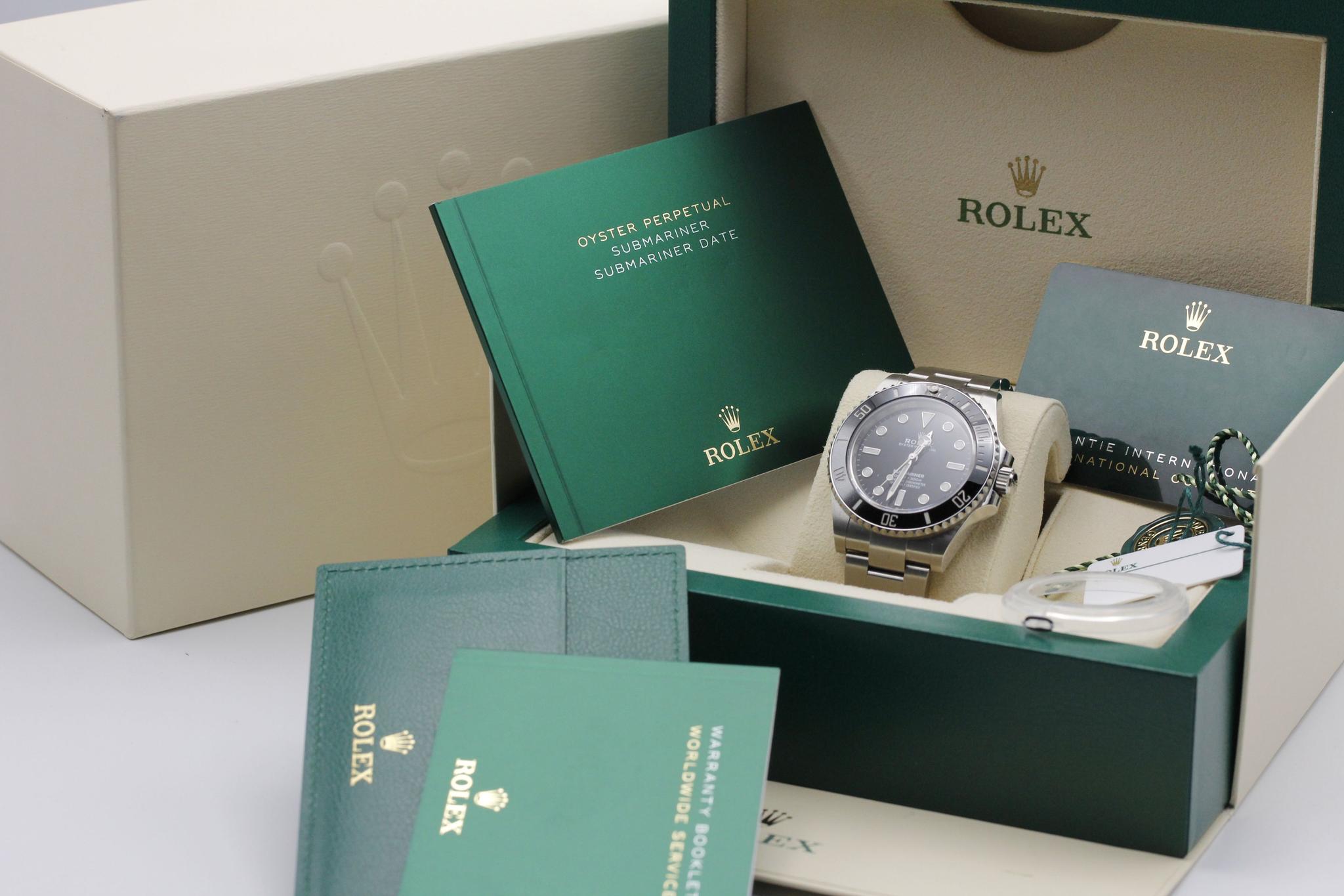 Watch Image 11