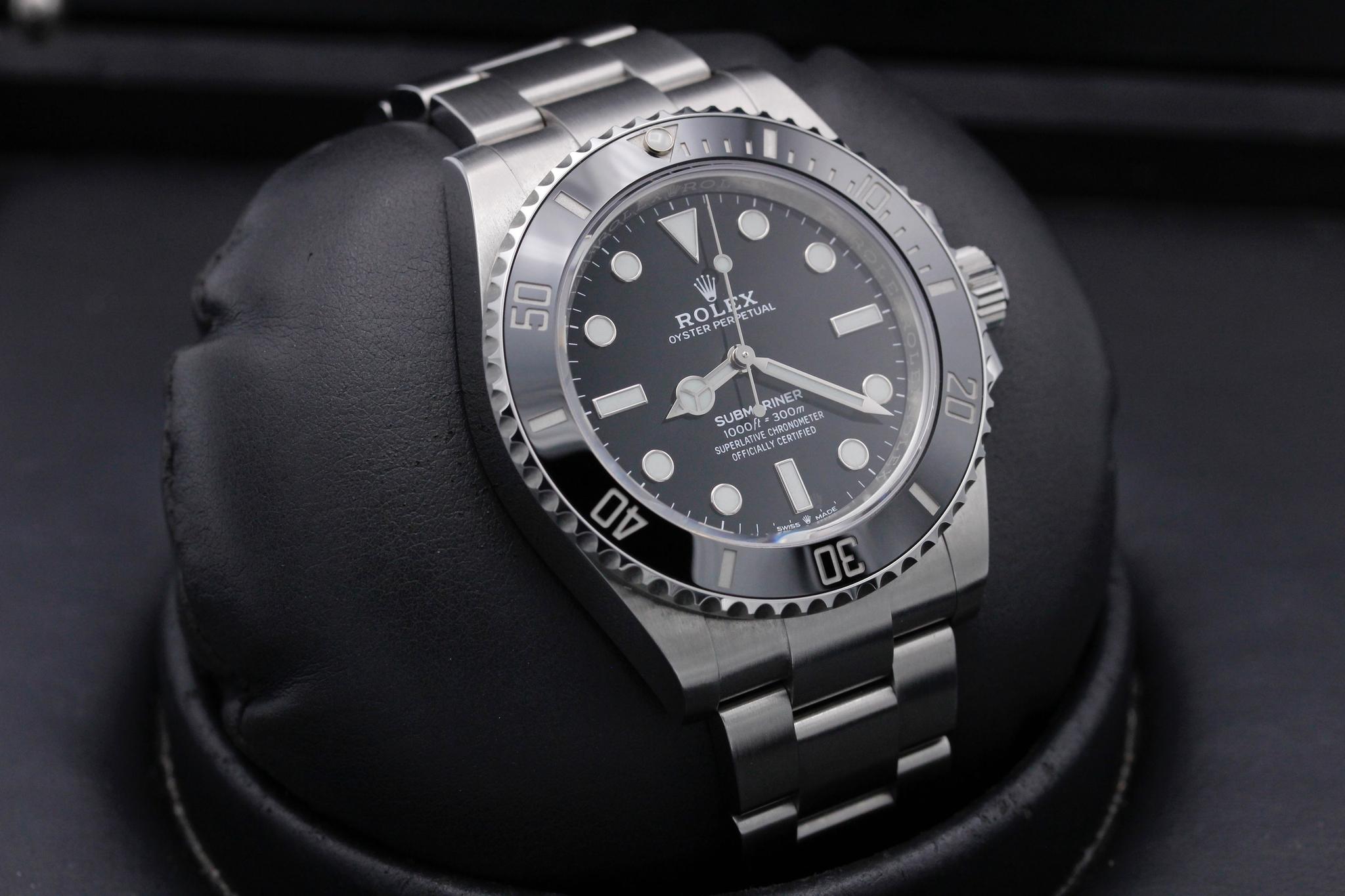 Watch Image 10